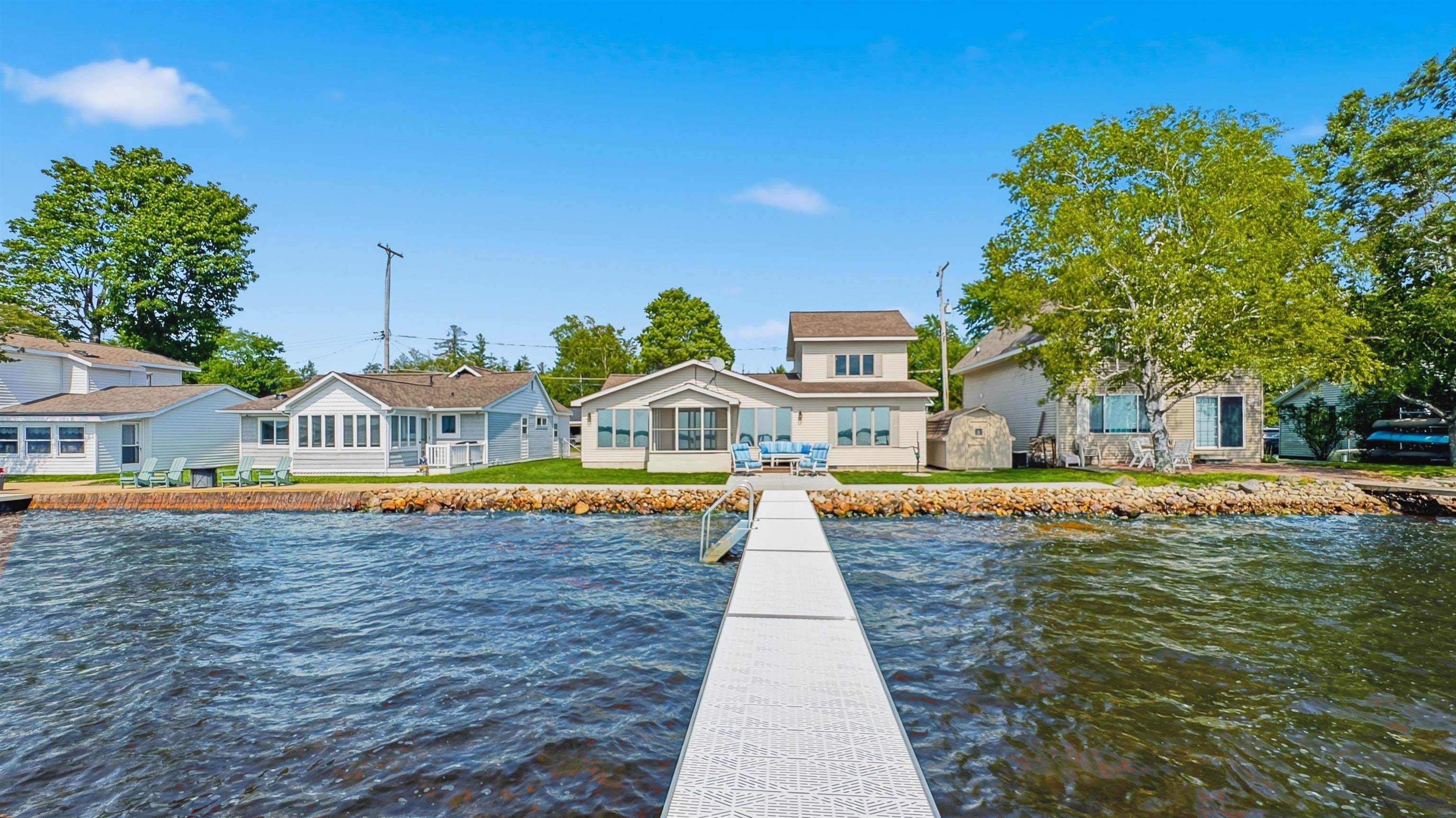 2nd image of 1027 E Lake Mitchell Dr, Cadillac, MI 49601 | MLS# 78080070914