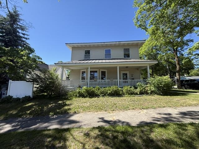 Homes for sale in Cadillac, MI | 319 E Nelson St, Cadillac, MI 49601 | MLS# 80070919