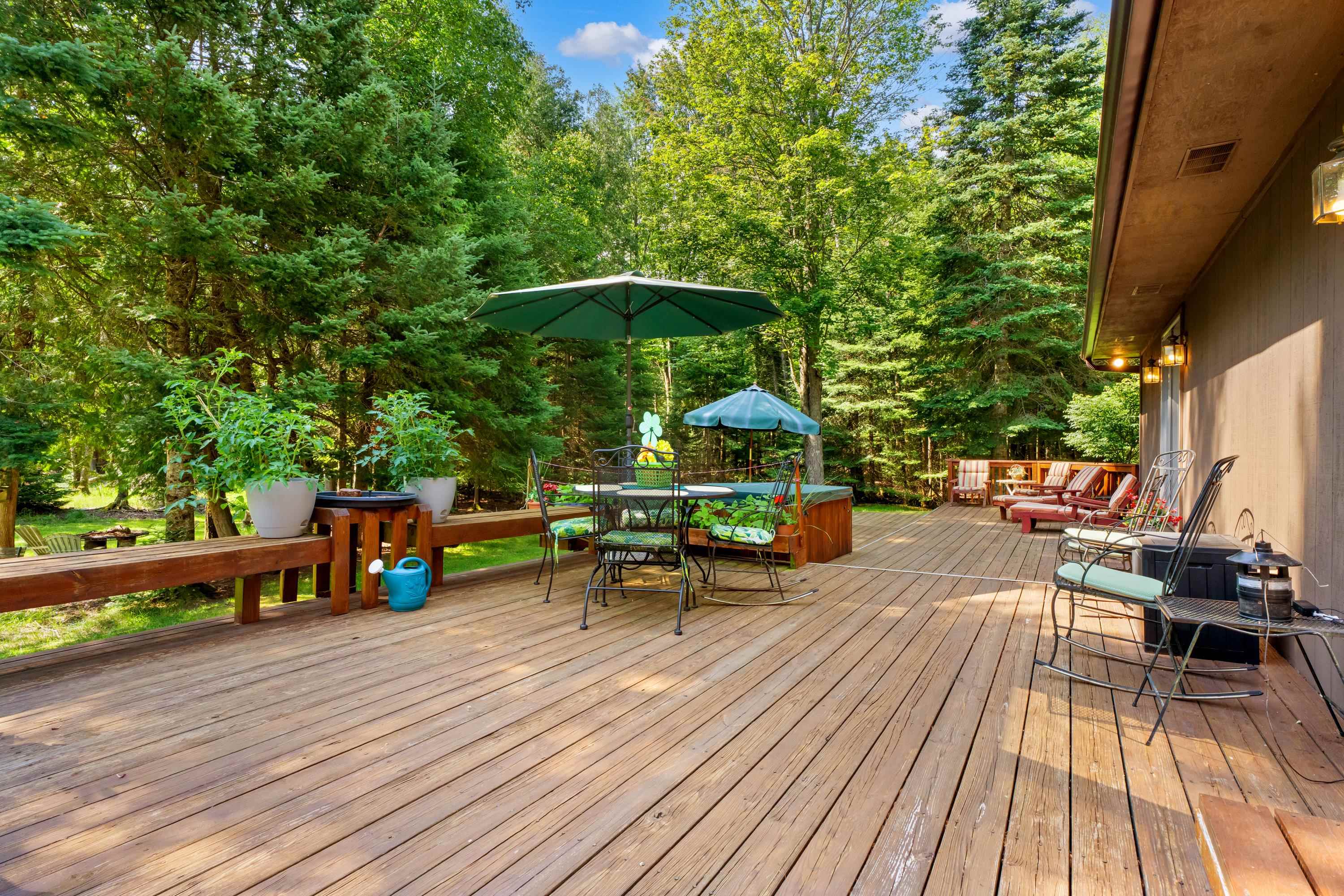5th image of 7398 Huntington Dr, Oscoda, MI 48750 | MLS# 77080070920