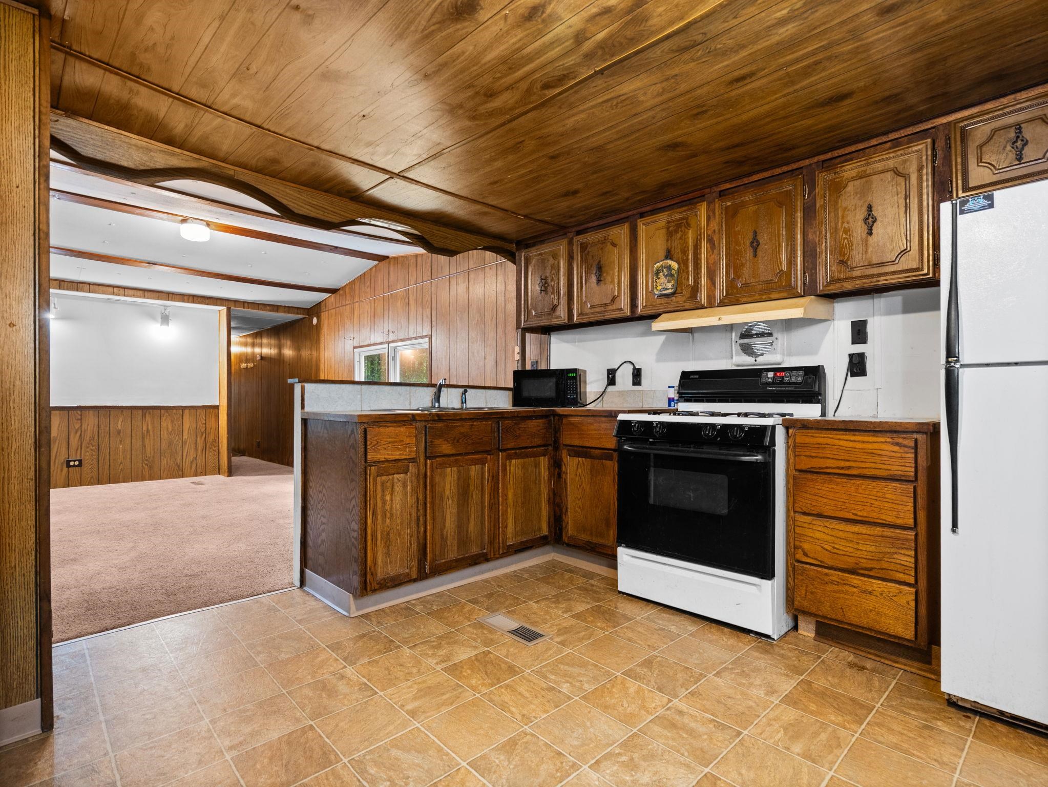 5th image of 4519 E Mobile Trl, Traverse City, MI 49685 | MLS# 78080070936
