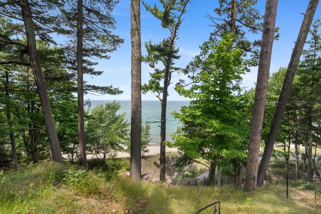 Homes for sale in Charlevoix Township Charlevoix, MI | 13987 Division St, Charlevoix Township Charlevoix, MI 49720 | MLS# 78080070957