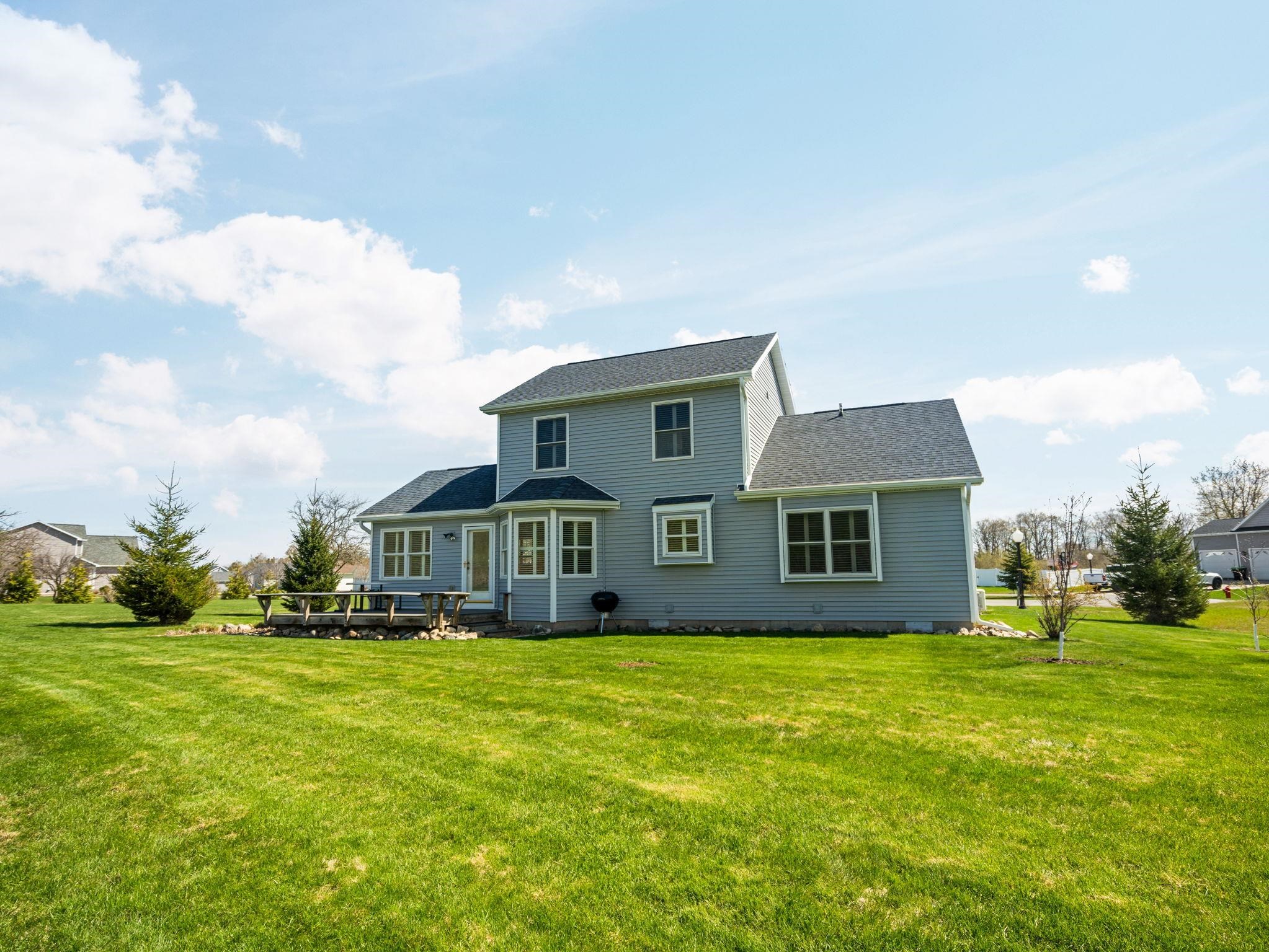 3rd image of 7031 Applewood Dr, Charlevoix, MI 49720 | MLS# 80071040