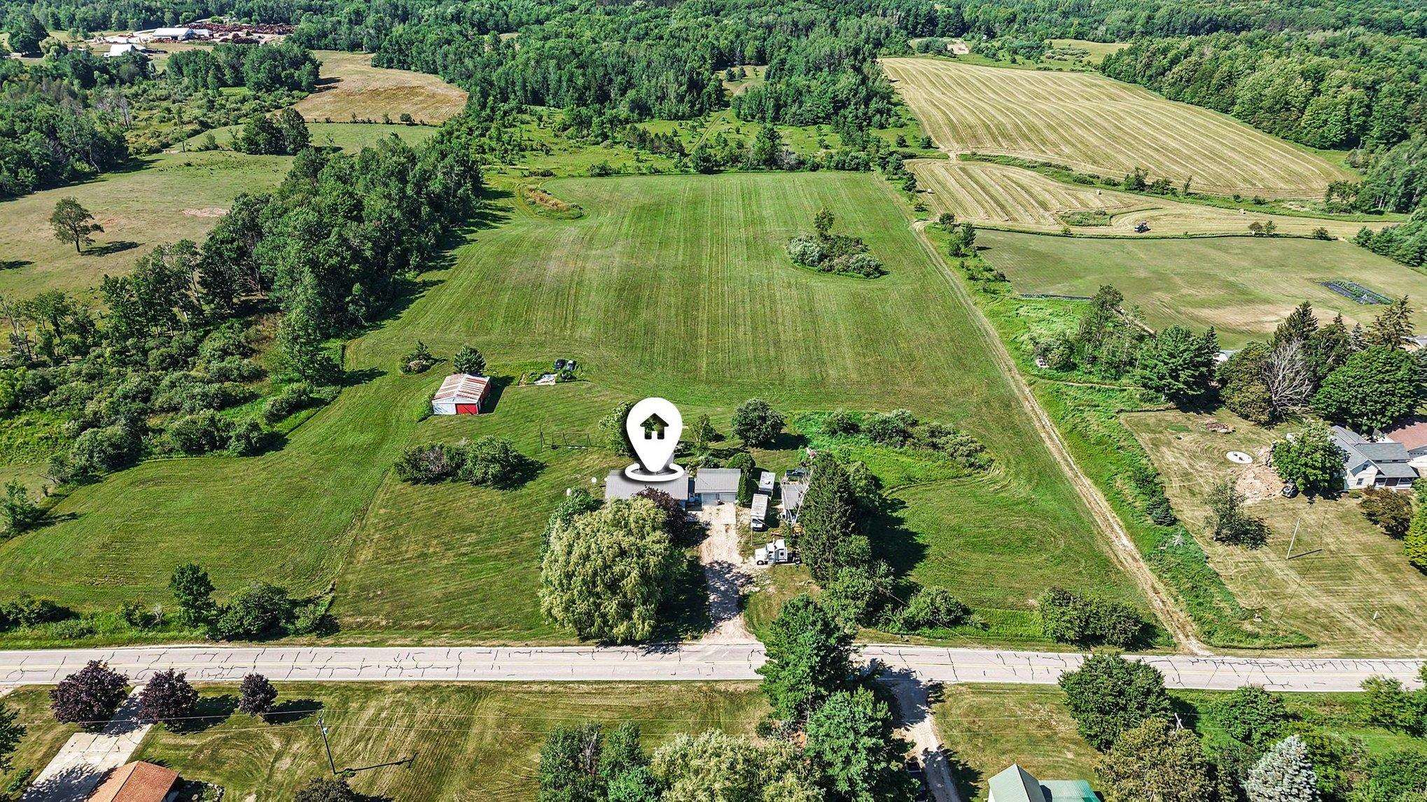3rd image of 23688 4 Mile Rd, Reed City, MI 49677 | MLS# 80071099