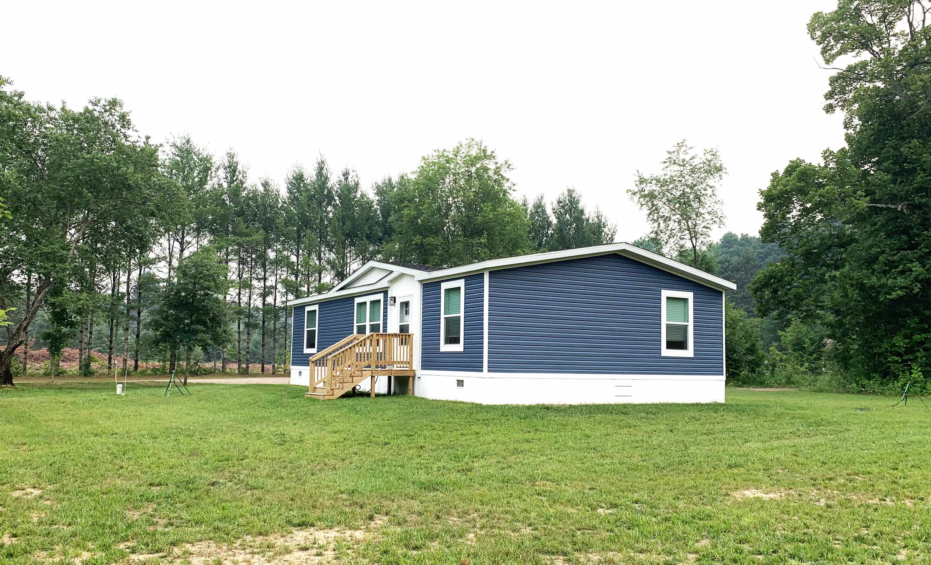 Homes for sale in Kalkaska Township Kalkaska, MI | 1406 Sw M-66, Kalkaska Township Kalkaska, MI 49646 | MLS# 78080071126