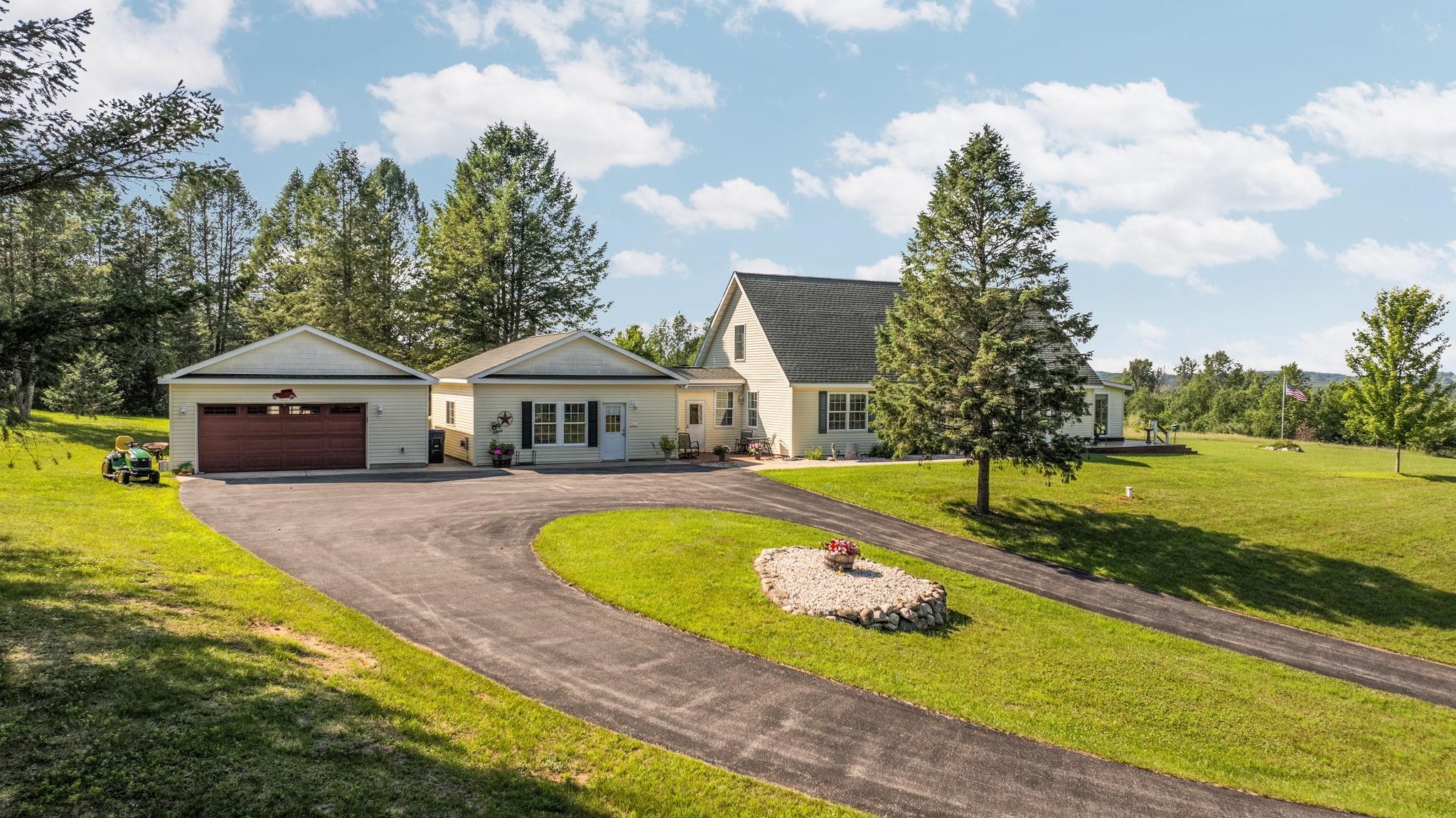 4th image of 7857 Paige Rd, Bellaire, MI 49615 | MLS# 80071148