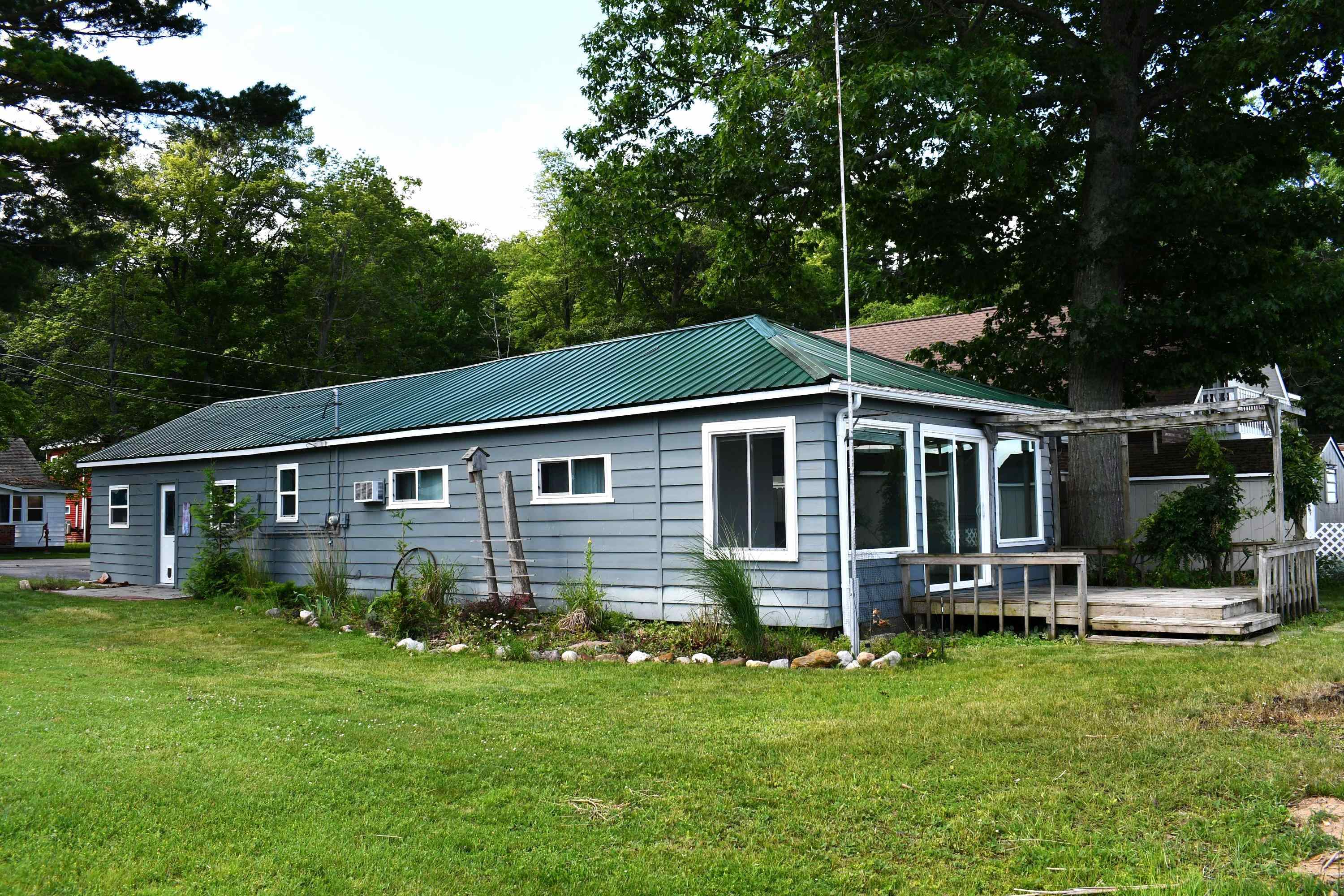 3rd image of 117 Warren Ave, East Tawas, MI 48730 | MLS# 77080071209