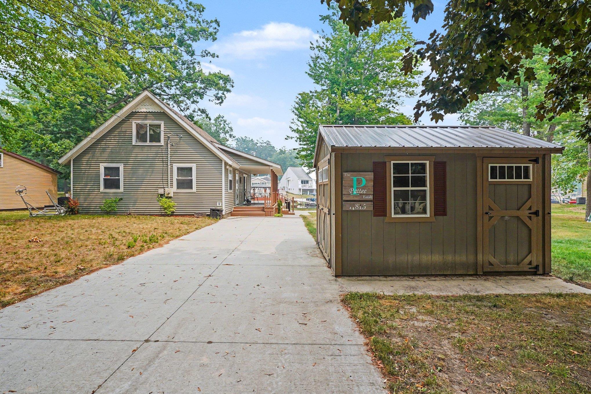 1st image of 11815 N Shore Dr, Lake, MI 48632 | MLS# 80071328