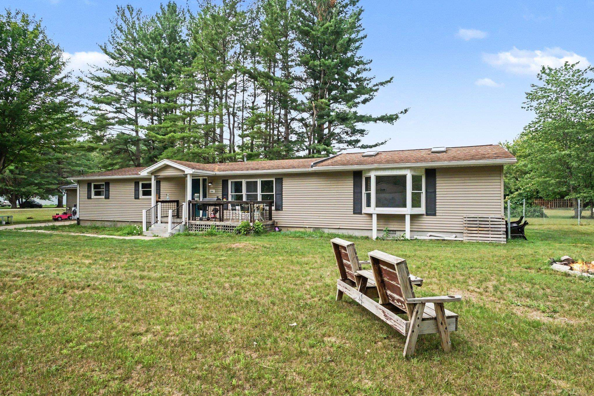 1st image of 3989 S Foster Rd, Mount Pleasant, MI 48858 | MLS# 80071338