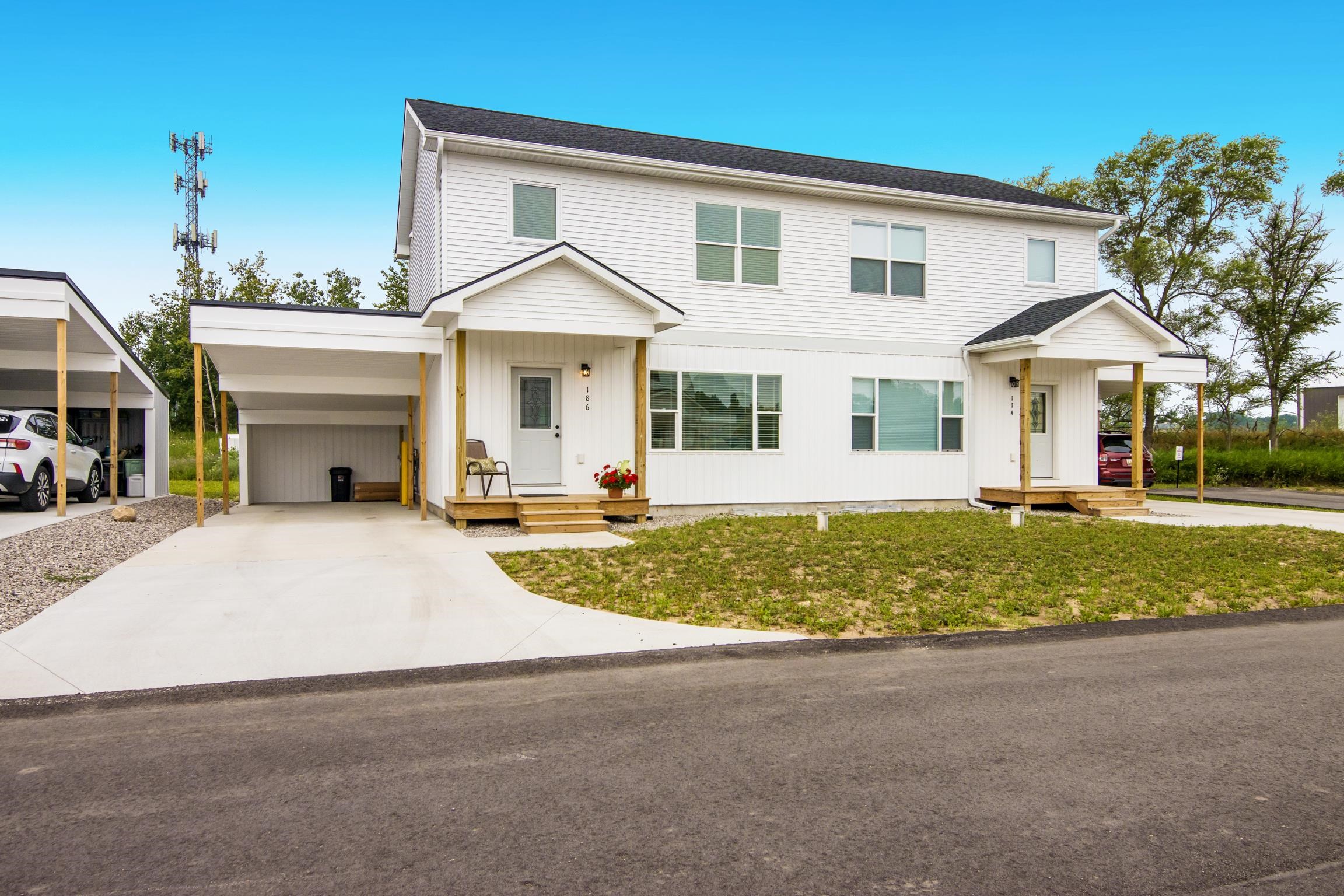 2nd image of 186 Thrive Blvd, Traverse City, MI 49686 | MLS# 80071355