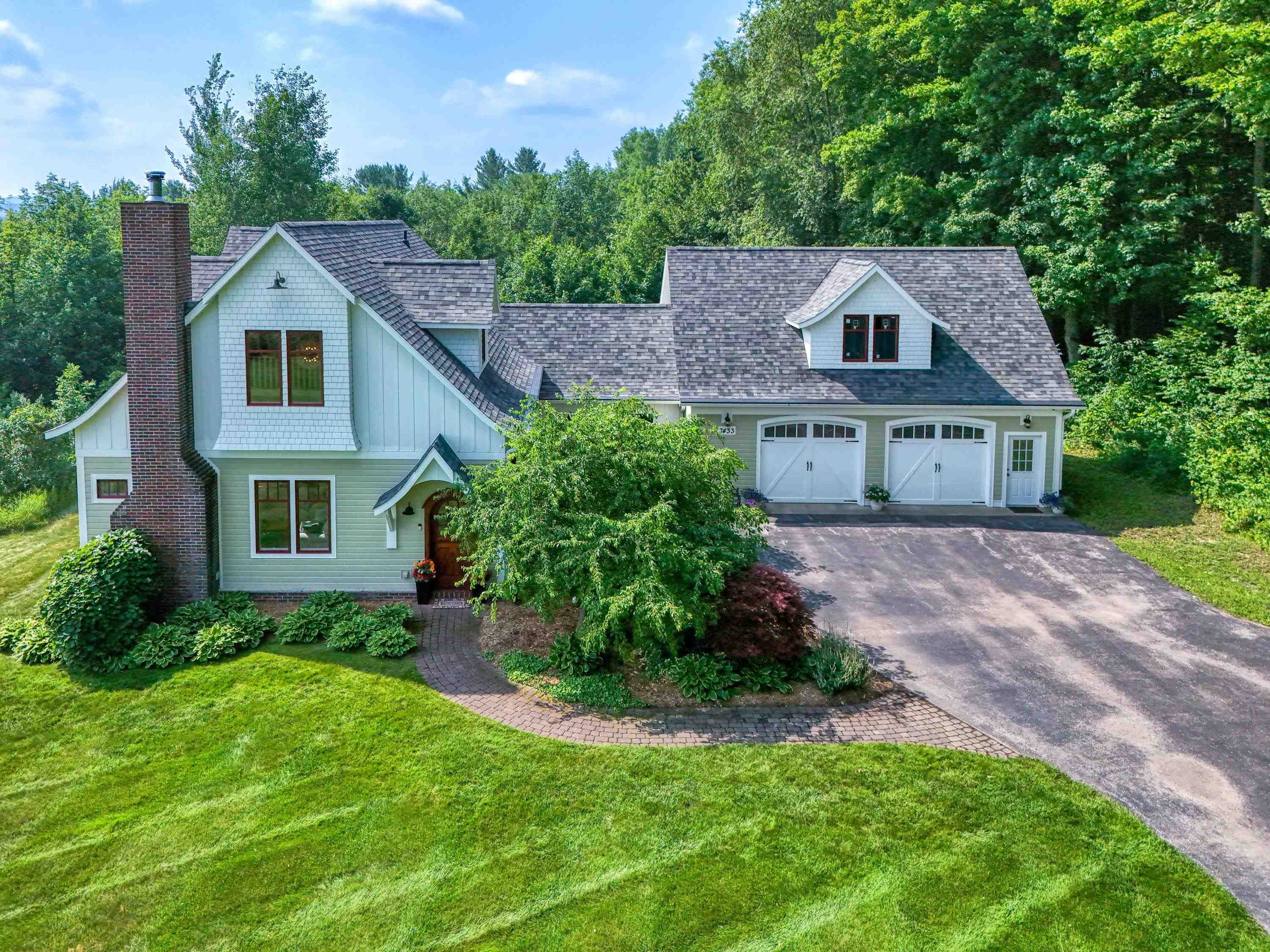 Photo 2 of Single family home for sale at 7433 Tobeco Crk Dr, Williamsburg, MI 49690 | MLS# 78080071358 | Listing updated on 2026-09-18
