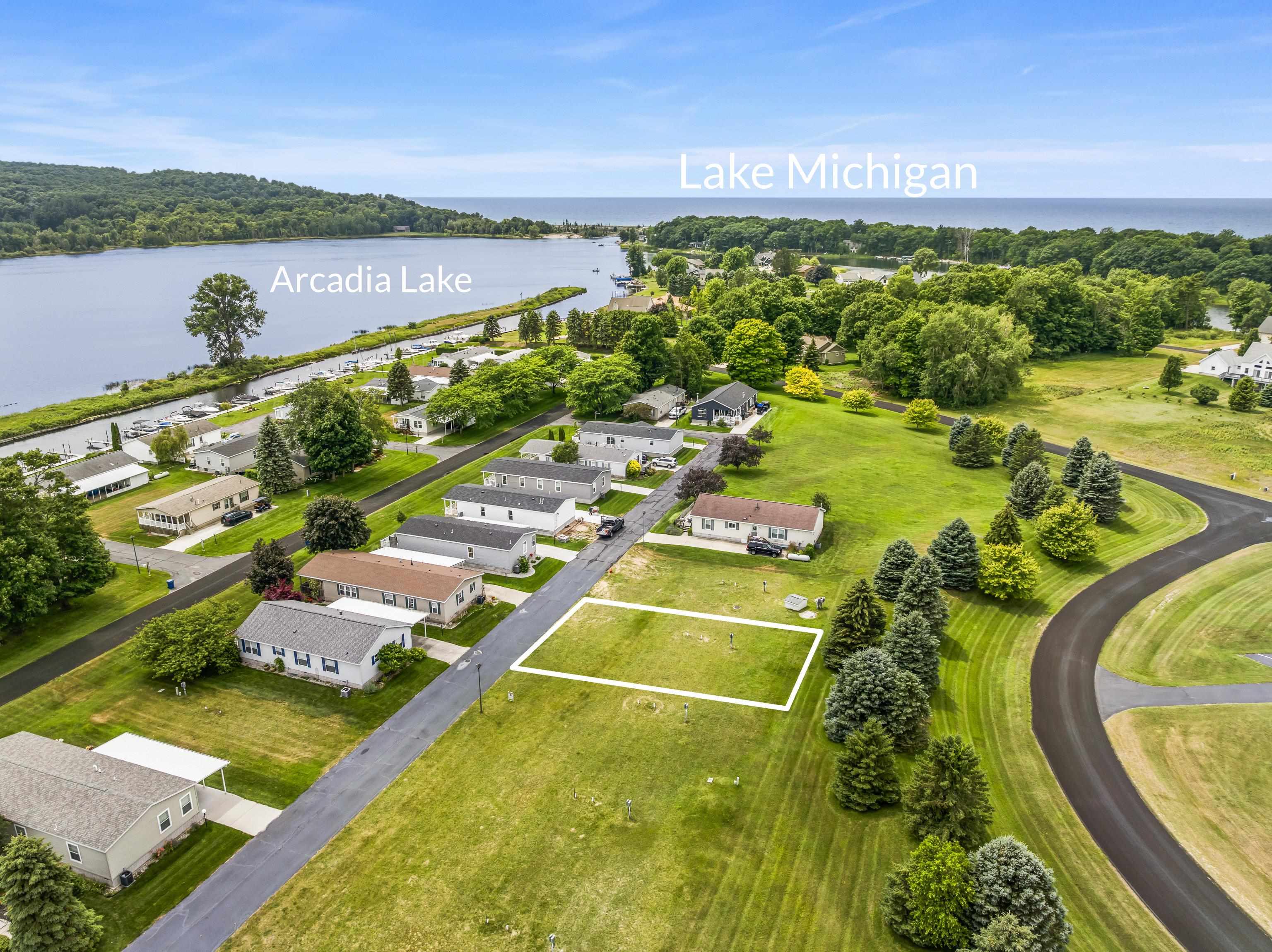 3rd image of 3316 Lakeland Dr, Arcadia, MI 49613 | MLS# 80071374