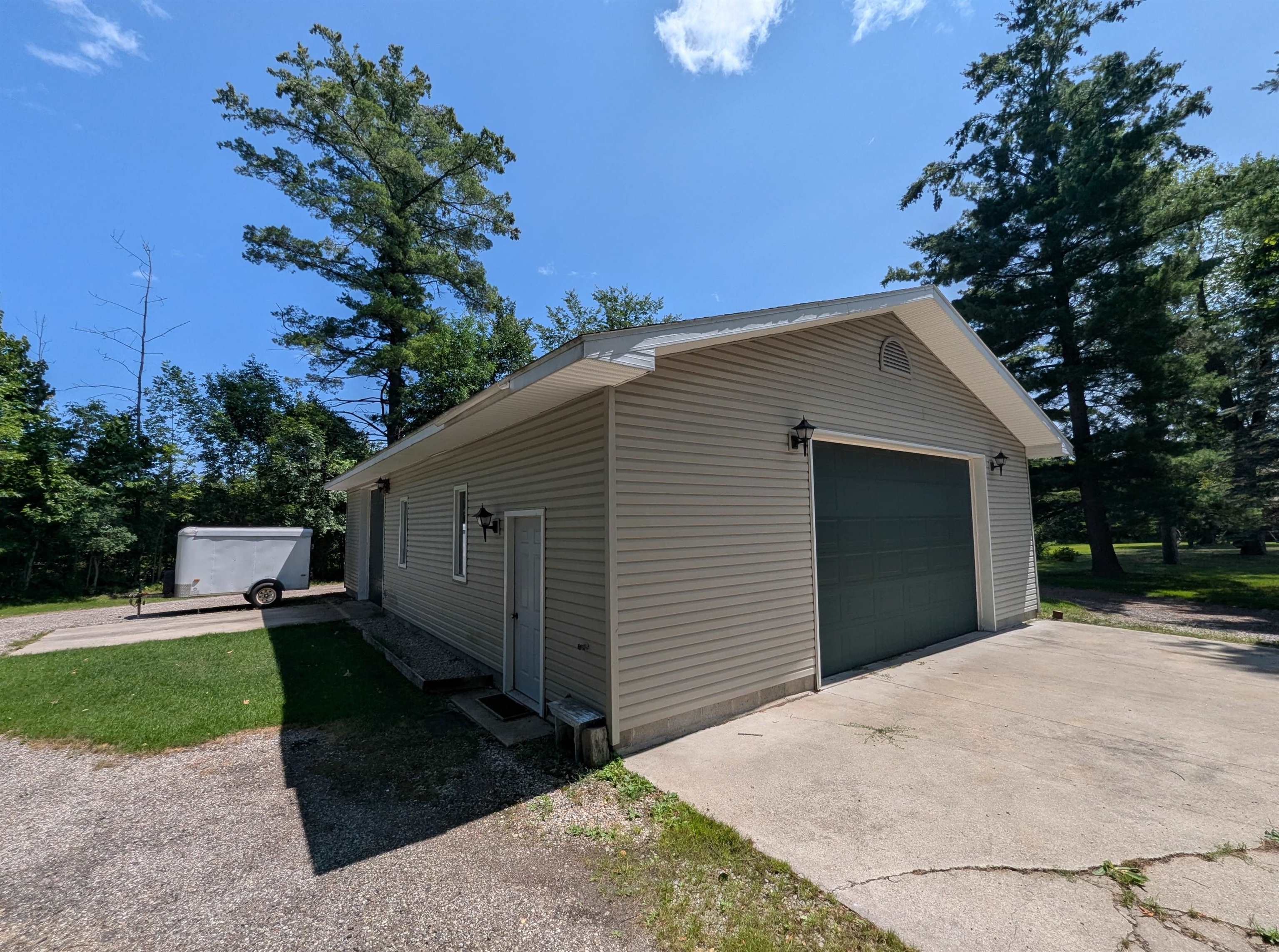 4th image of 444 Wilber Rd, Tawas City, MI 48763 | MLS# 80071390