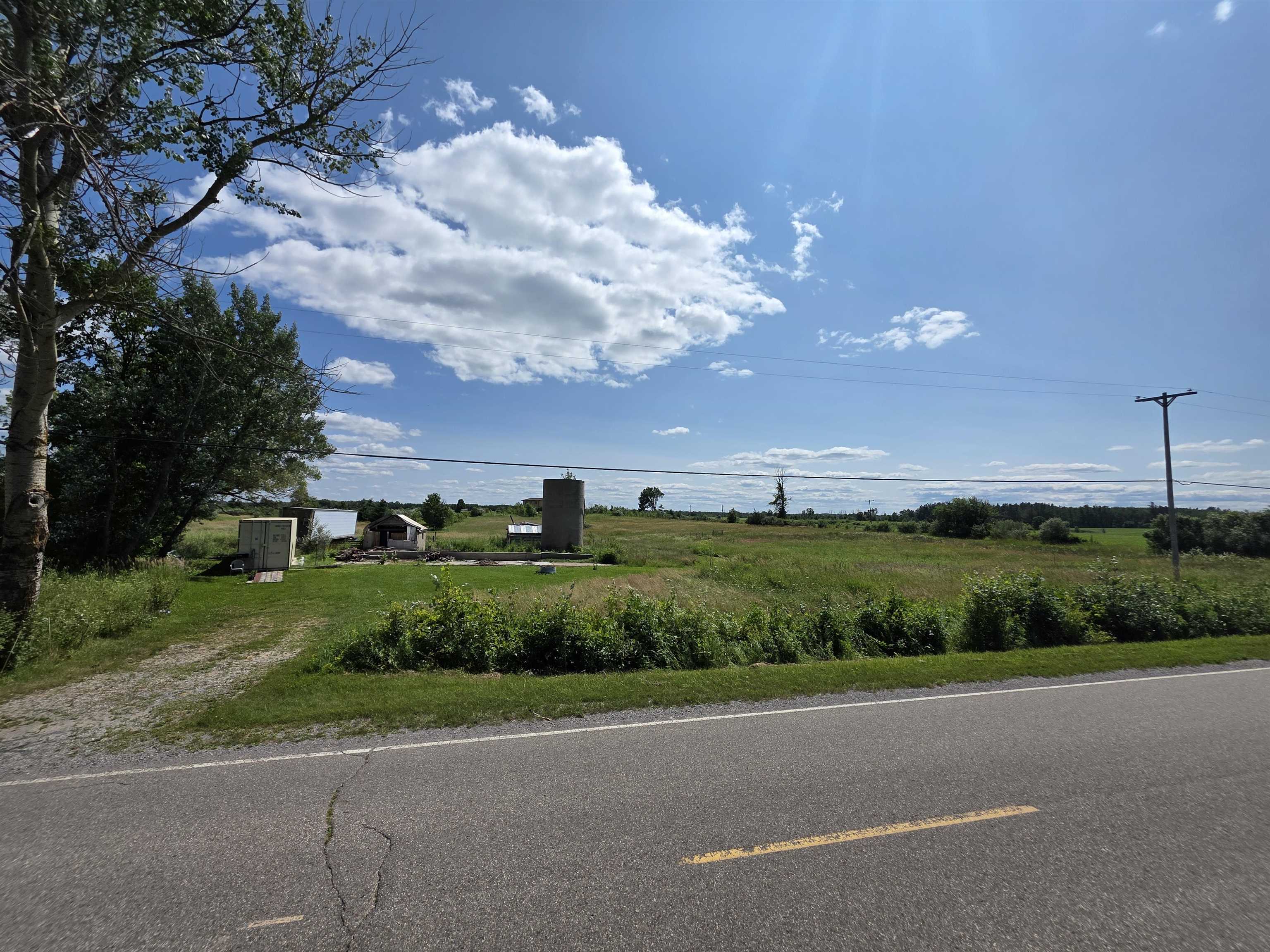 2nd image of 8229 Curtis Rd, Hale, MI 48739 | MLS# 77080071406