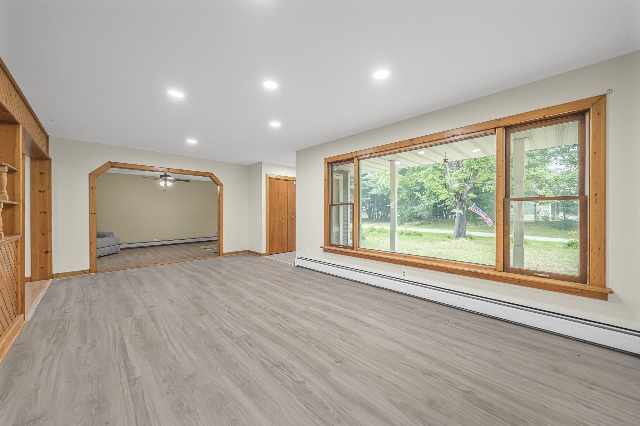 3rd image of 6586 Betsie River Rd, Interlochen, MI 49643 | MLS# 80071412