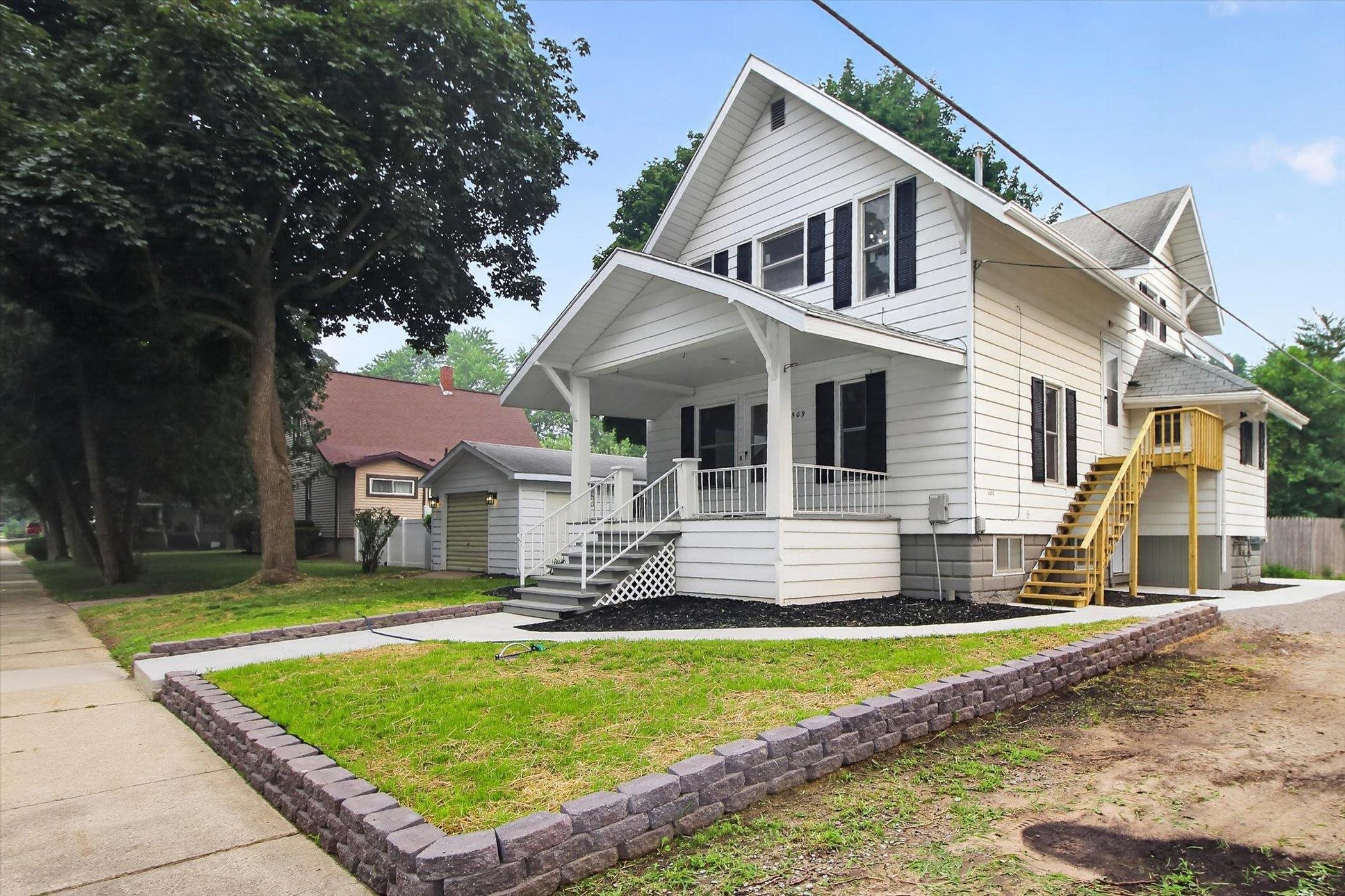 5th image of 509 Liberty St, Alma, MI 48801 | MLS# 79080071418