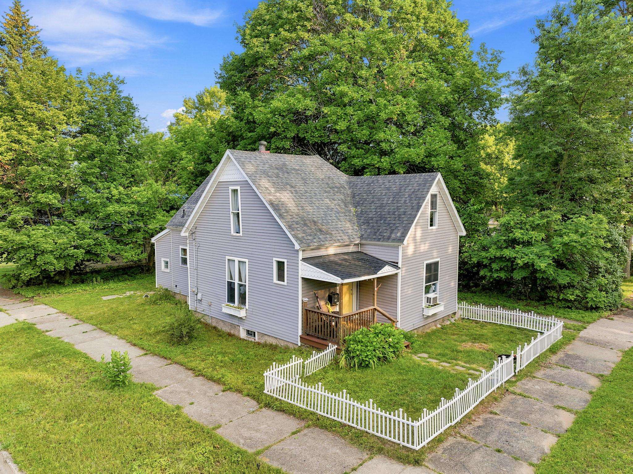 1st image of 901 Ernst St, Cadillac, MI 49601 | MLS# 78080071419