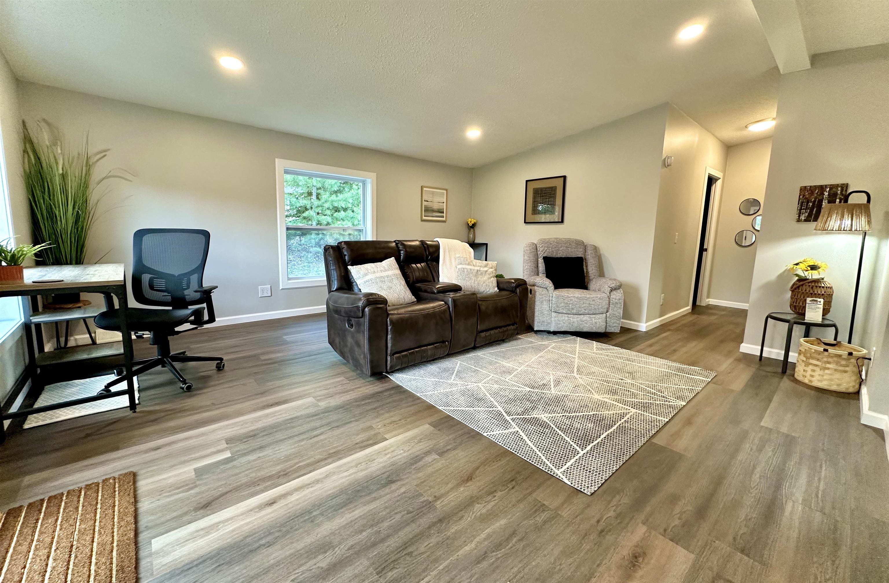 3rd image of 5472 Clubhouse Trl, Gaylord, MI 49735 | MLS# 80071426