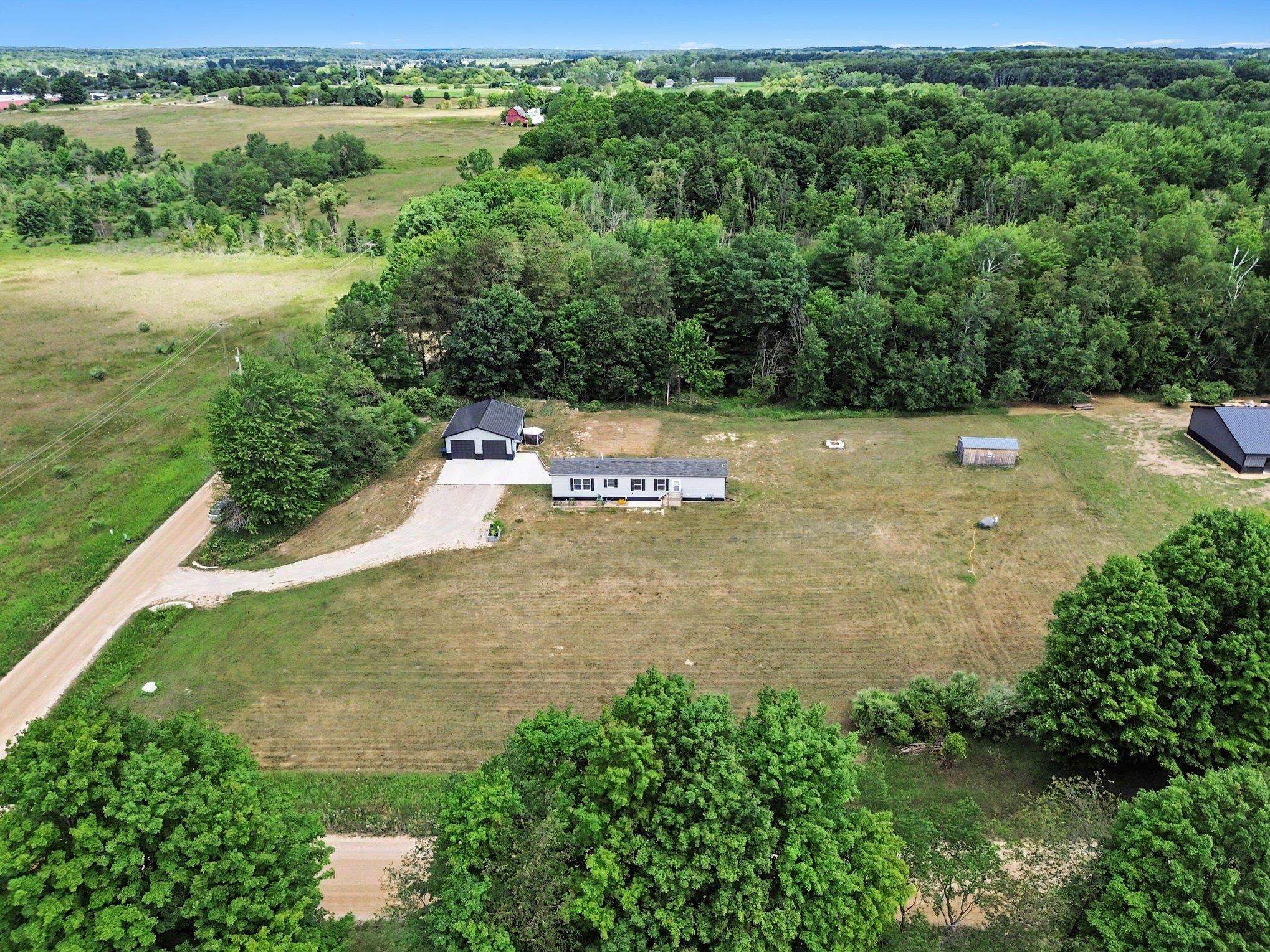 Photo 1 of Single family home for sale at 8985 S Fordyce Rd, Mount Pleasant, MI 48883 | MLS# 79080071467 | Listing updated on 2026-09-17