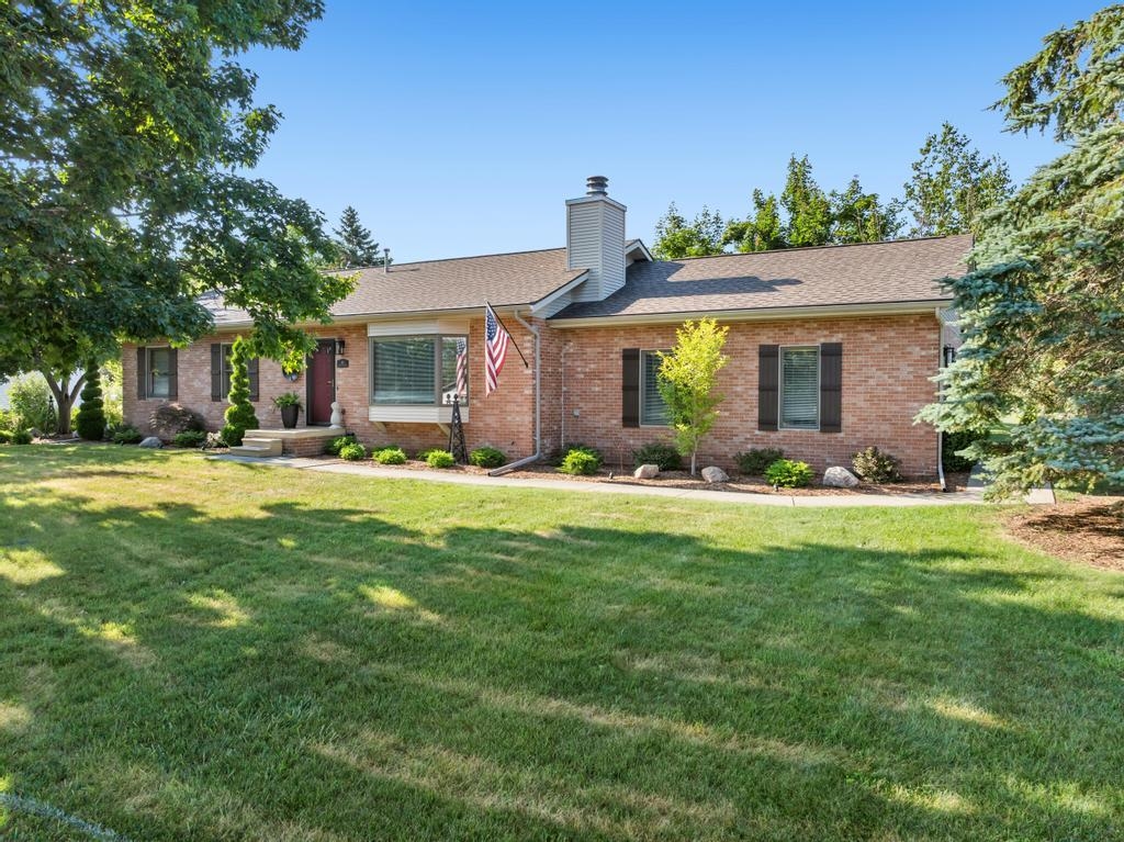 2nd image of 161 Vantage View Dr, Petoskey, MI 49770 | MLS# 80071484