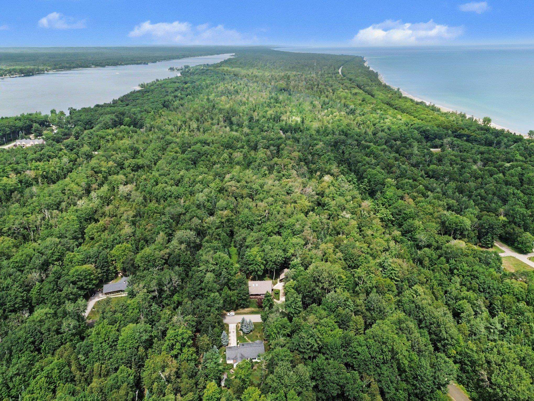 3rd image of 4943 Birchcrest Dr, Oscoda, MI 48750 | MLS# 77080071504