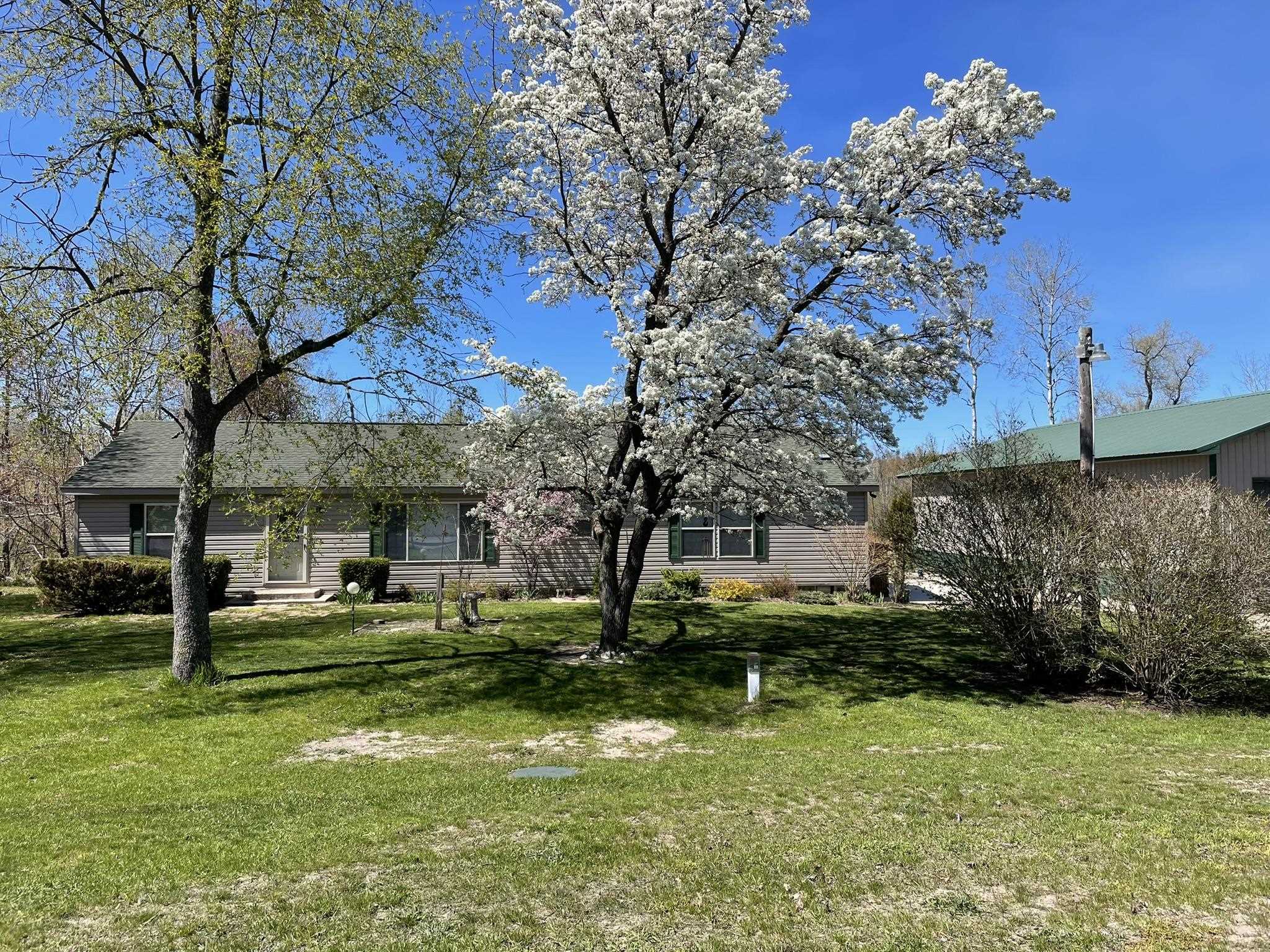 4th image of 2376 River Rd, Frankfort, MI 49635 | MLS# 80071512