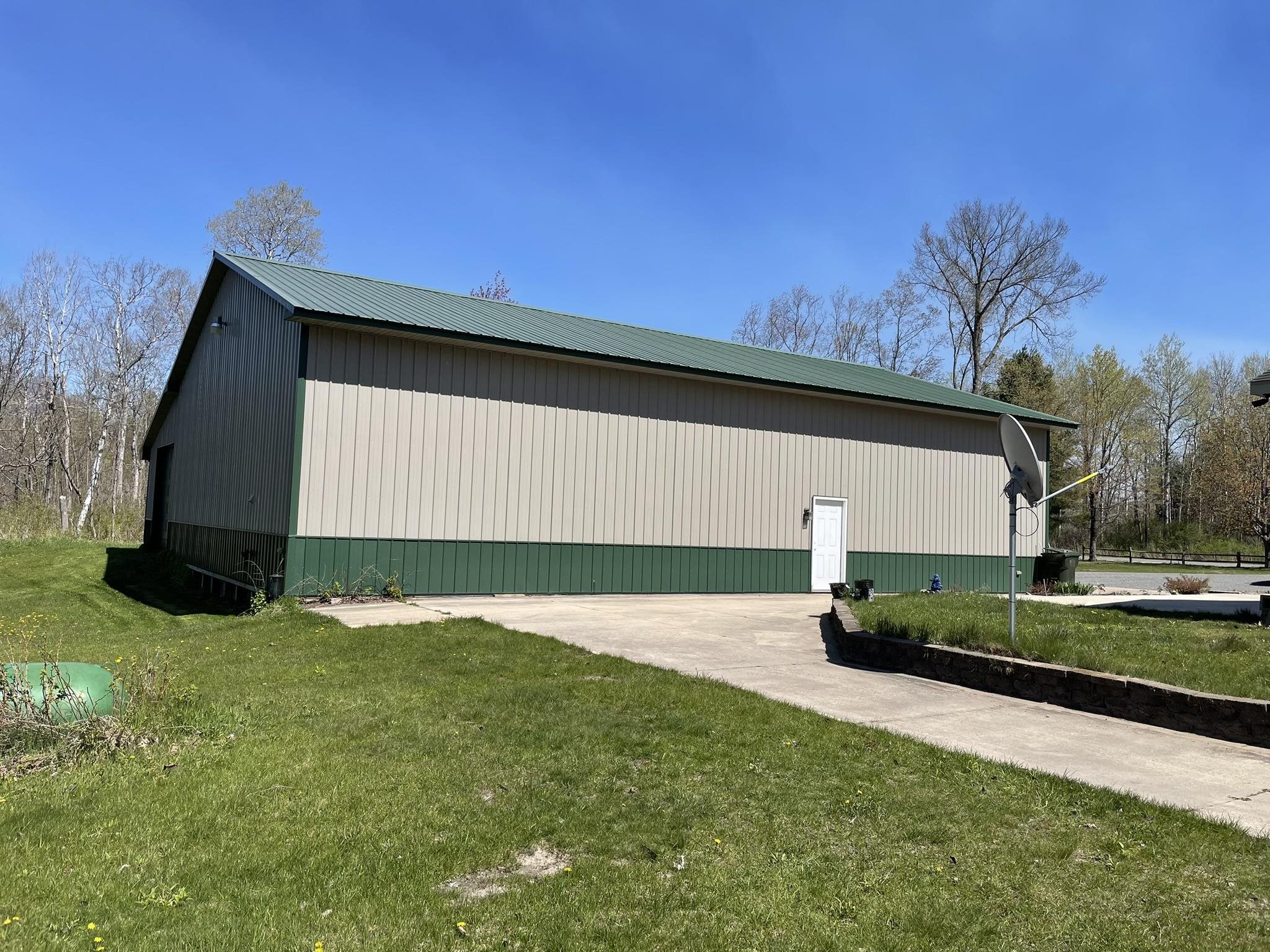5th image of 2376 River Rd, Frankfort, MI 49635 | MLS# 80071512