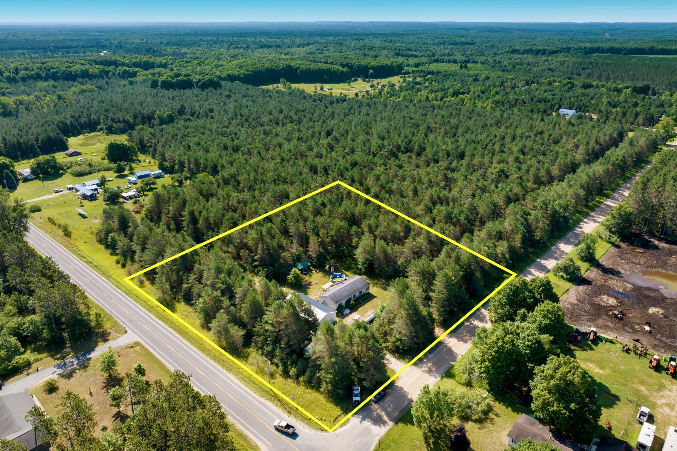 32nd image of 10025 Dell Rd, Kingsley, MI 49649 | MLS# 80071532