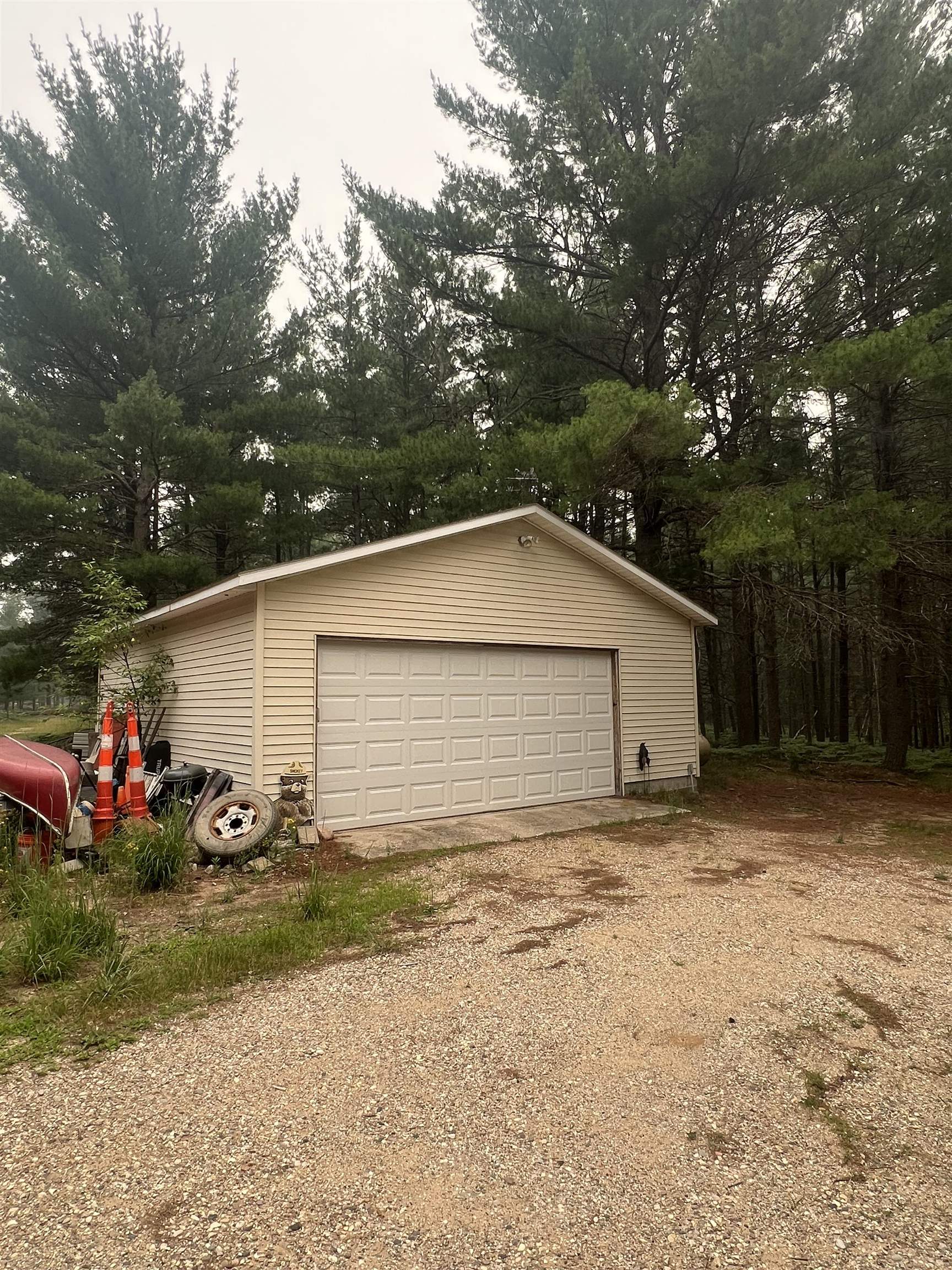 2nd image of 2323 Hummingbird Ln, Grayling, MI 49738 | MLS# 80071538
