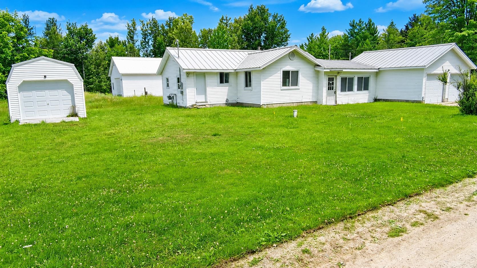 2nd image of 9402 Battalion Blvd, Grayling, MI 49738 | MLS# 80071547