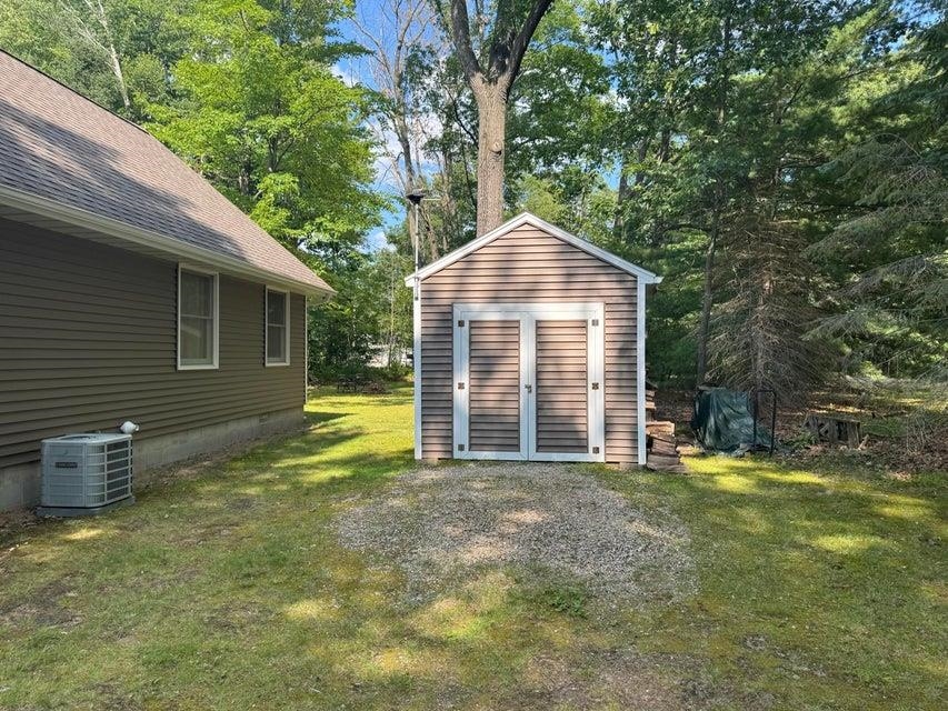 3rd image of 138 Waldenwood Cir, Prudenville, MI 48651 | MLS# 80071548