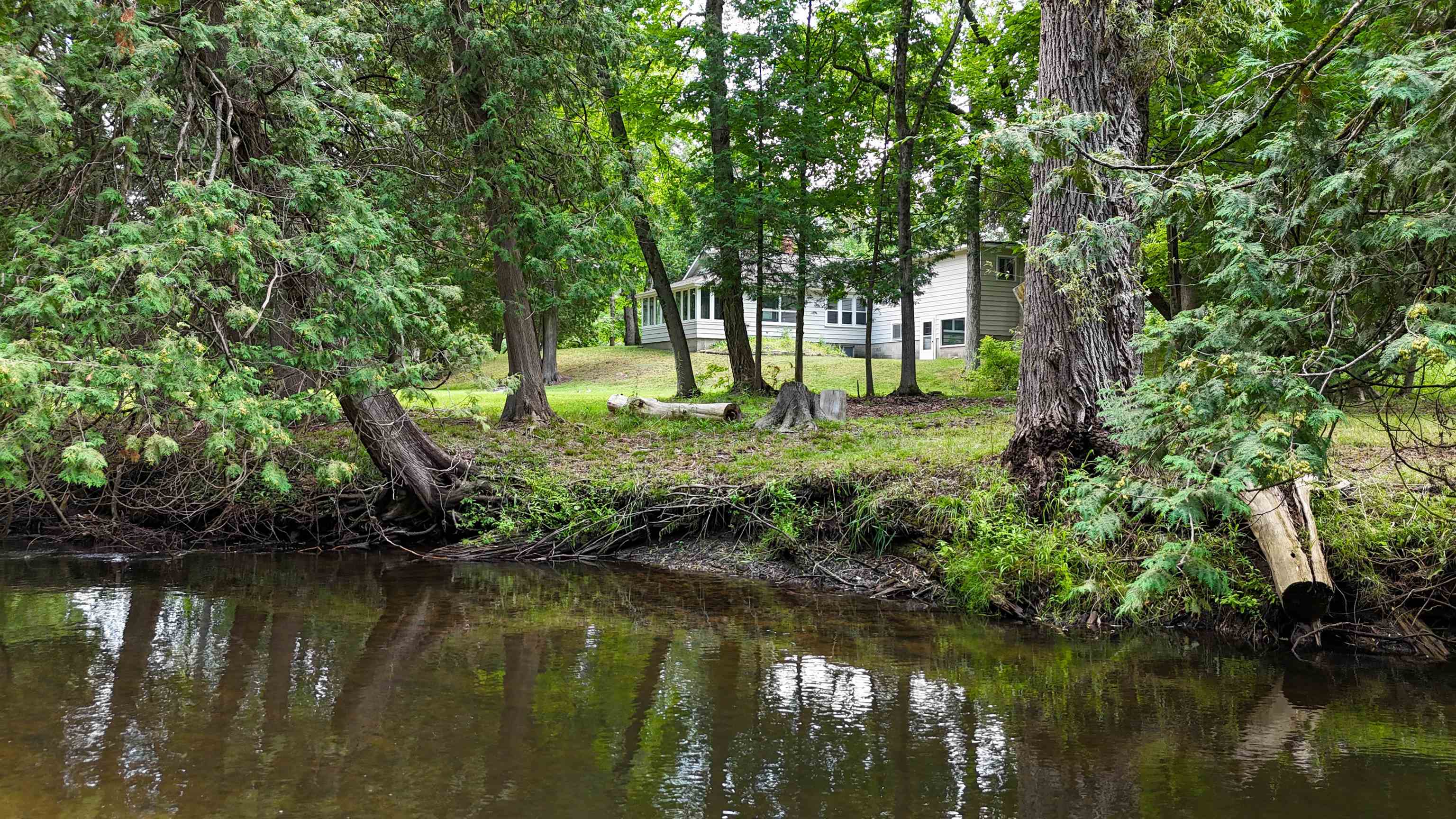 5th image of 10996 S Grant Ave, Clare, MI 48617 | MLS# 80071657