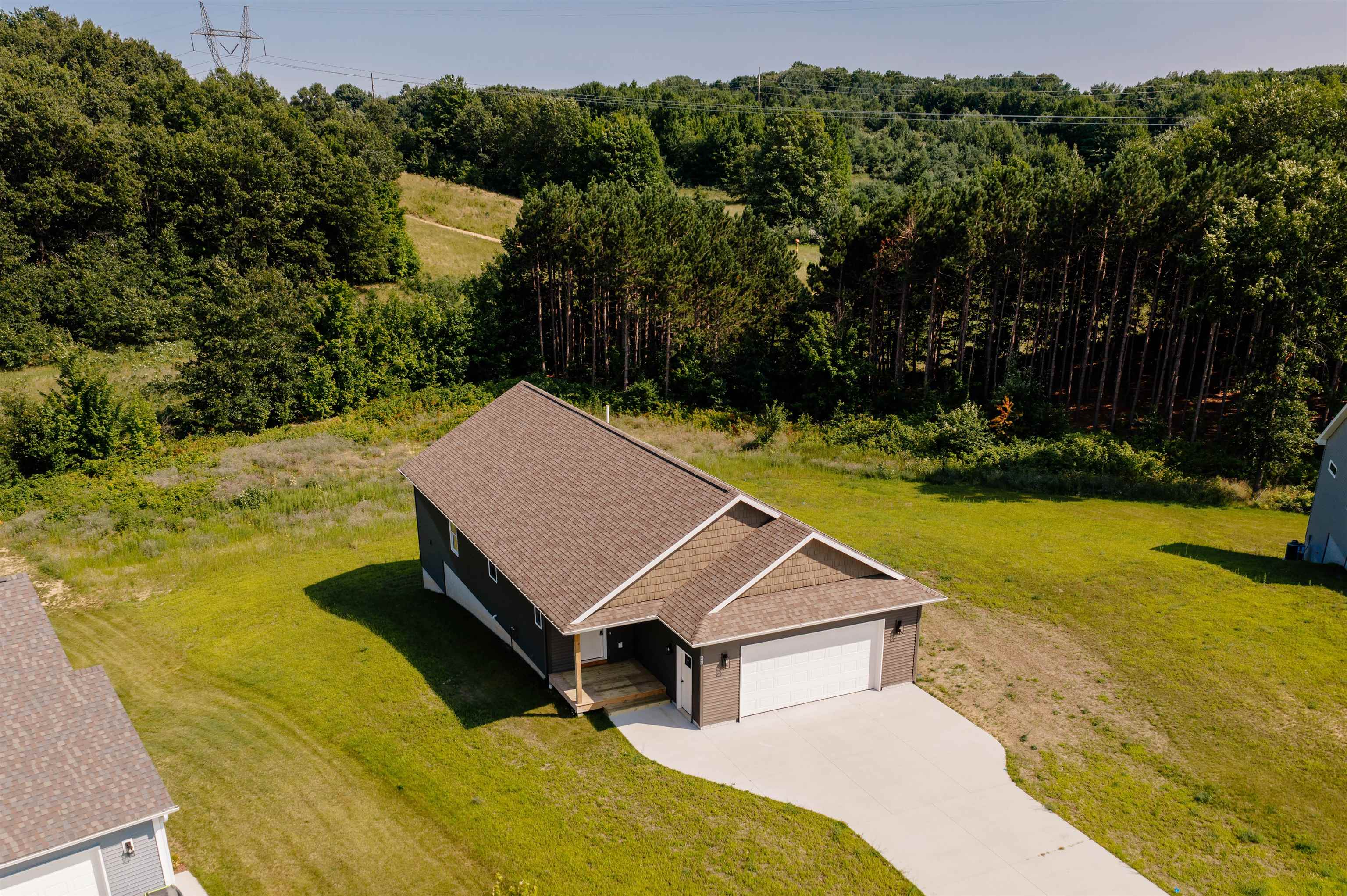 3rd image of 862 Coyote Ln #Lot: 7, Traverse City, MI 49696 | MLS# 80071681