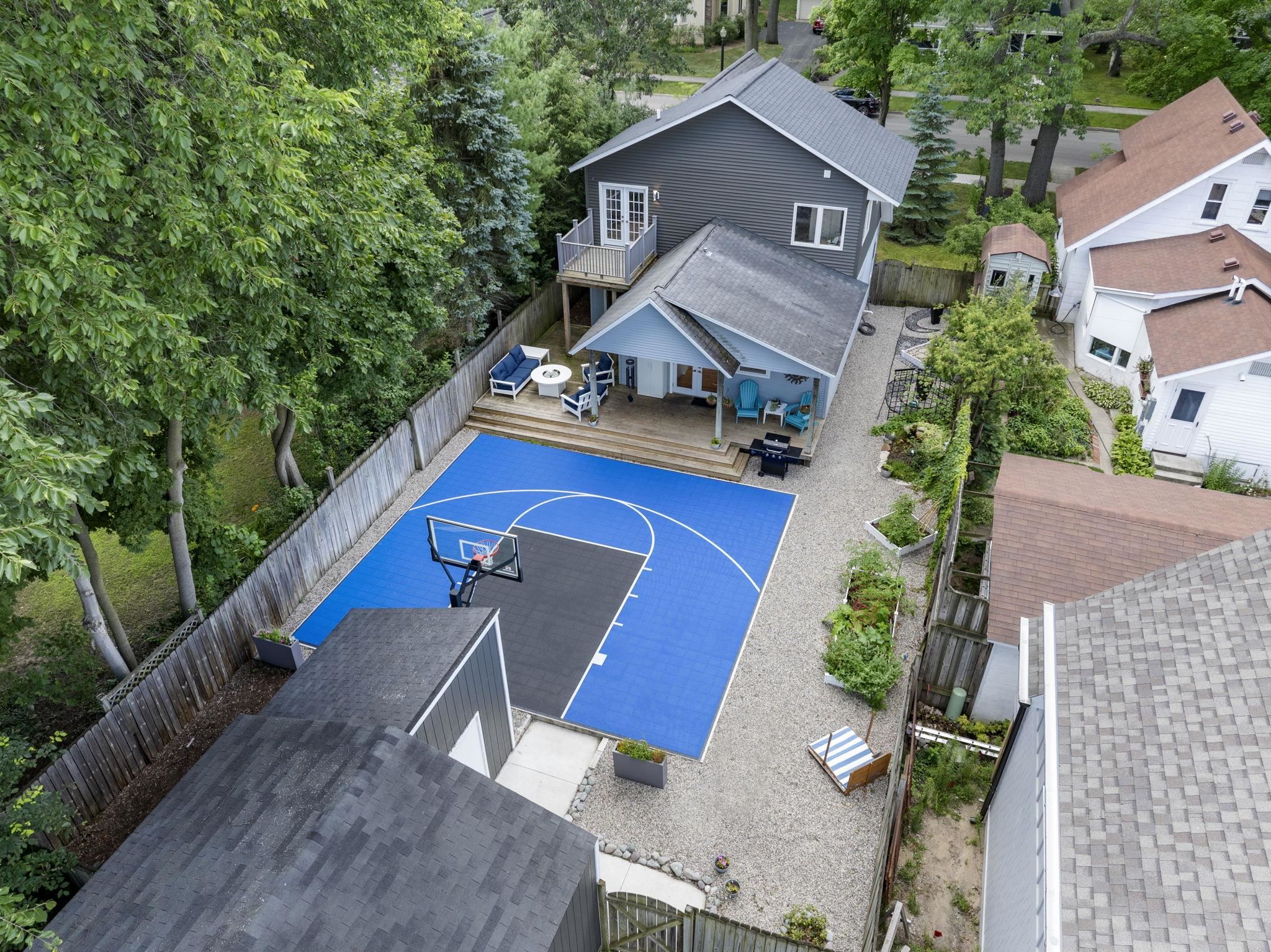 2nd image of 723 Washington St, Traverse City, MI 49686 | MLS# 80071686