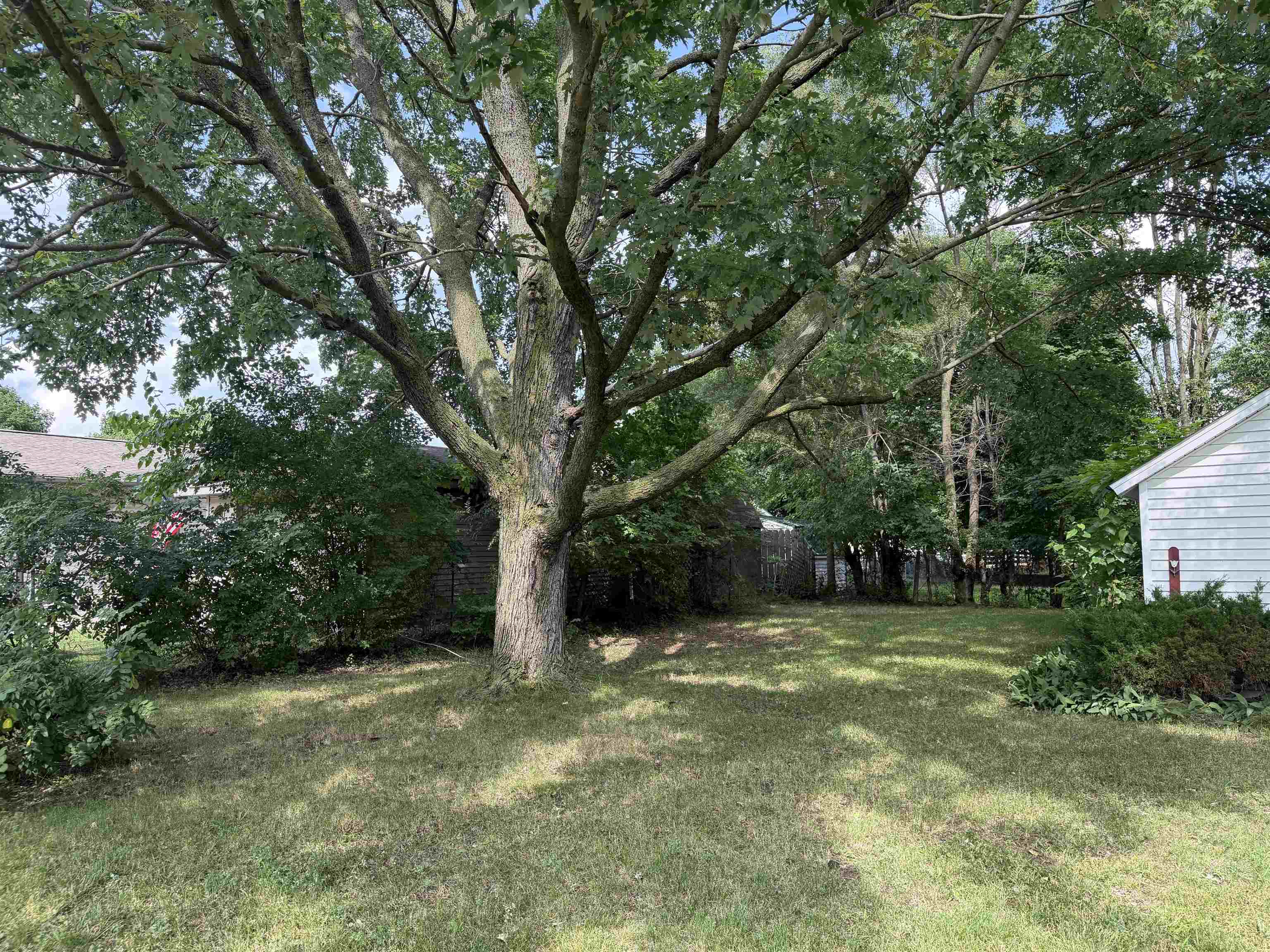 3rd image of 405 S Maxwell St, Mount Pleasant, MI 48858 | MLS# 80071701