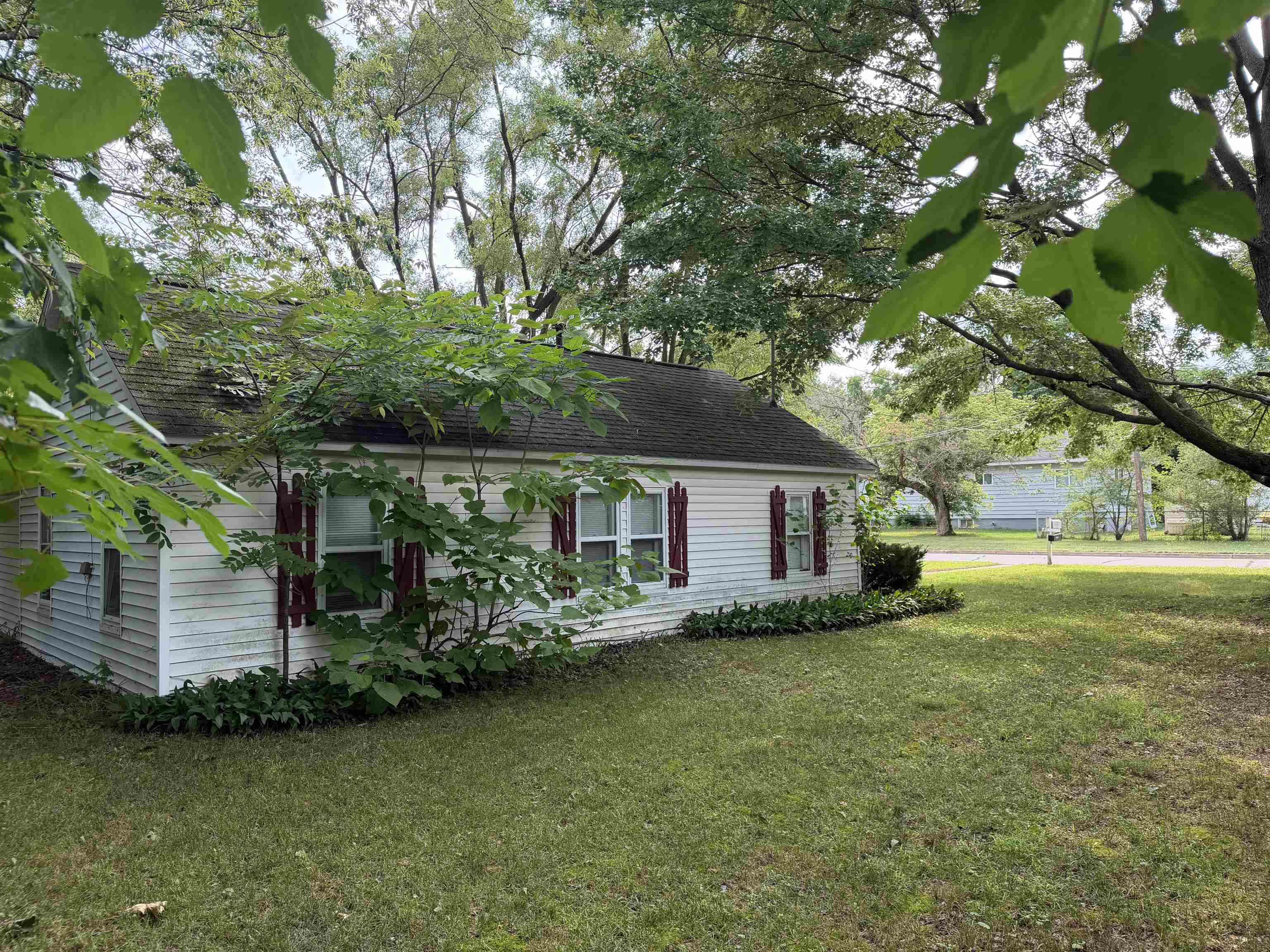 4th image of 405 S Maxwell St, Mount Pleasant, MI 48858 | MLS# 80071701