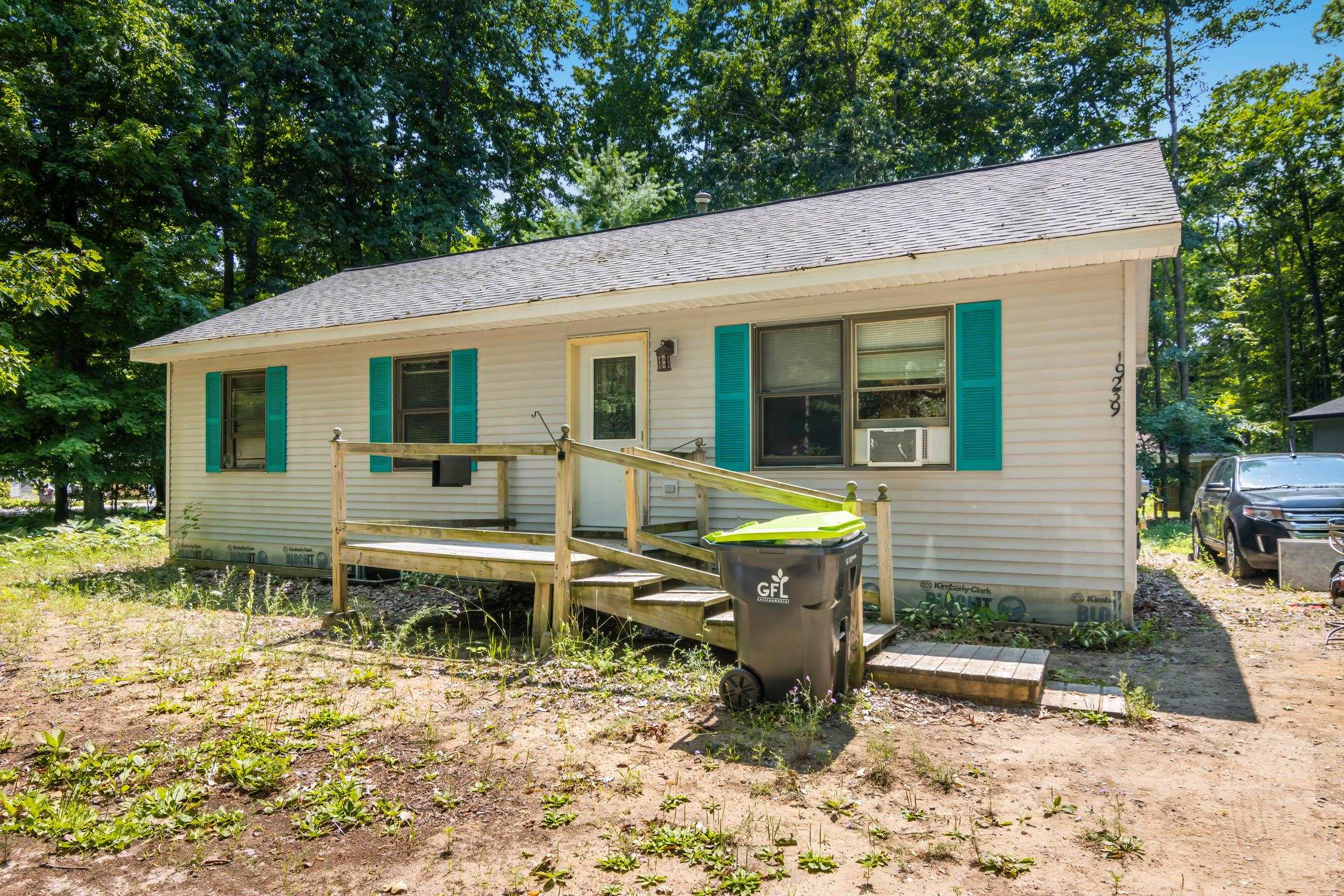2nd image of 19239 Oak Hollow Dr, Lake Ann, MI 49650 | MLS# 80071714