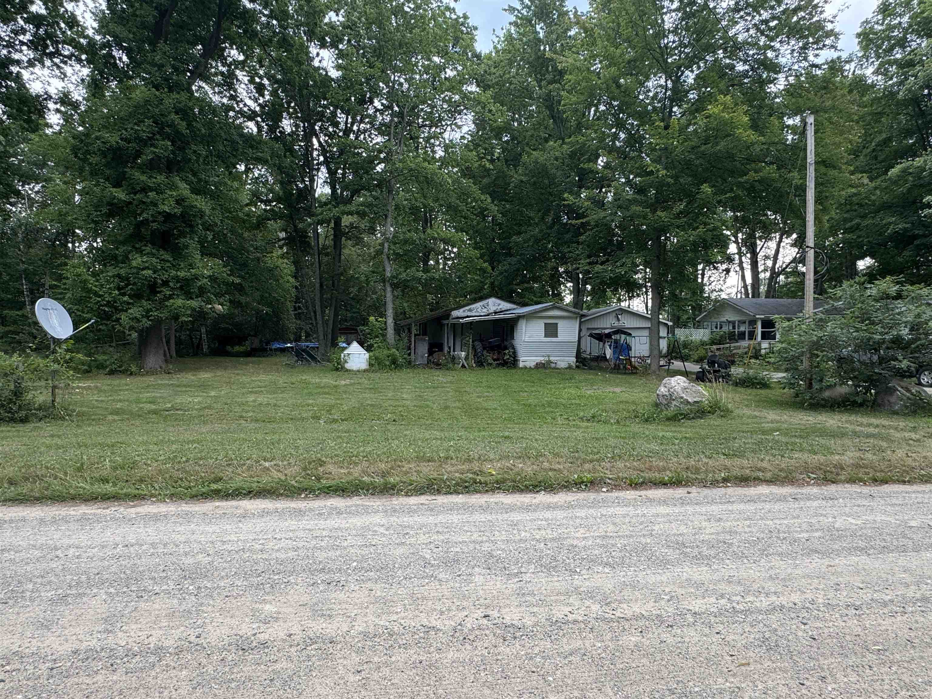 2nd image of 7645 Windoga Lake Dr, Weidman, MI 48893 | MLS# 80071791