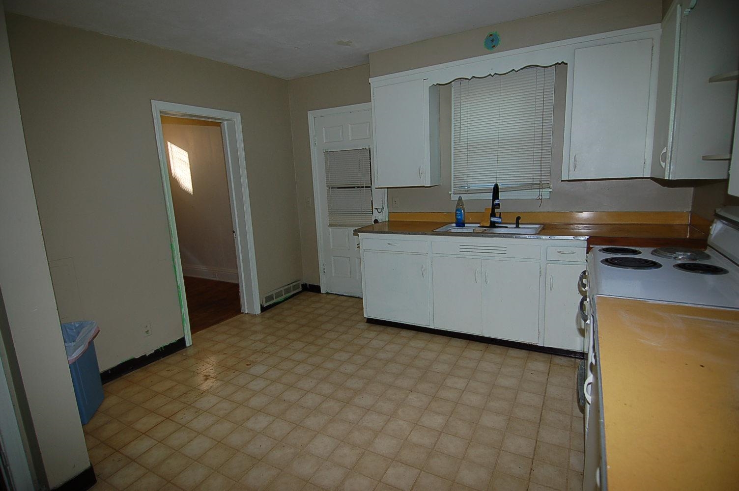 4th image of 405 Prospect St, Cadillac, MI 49601 | MLS# 80071798