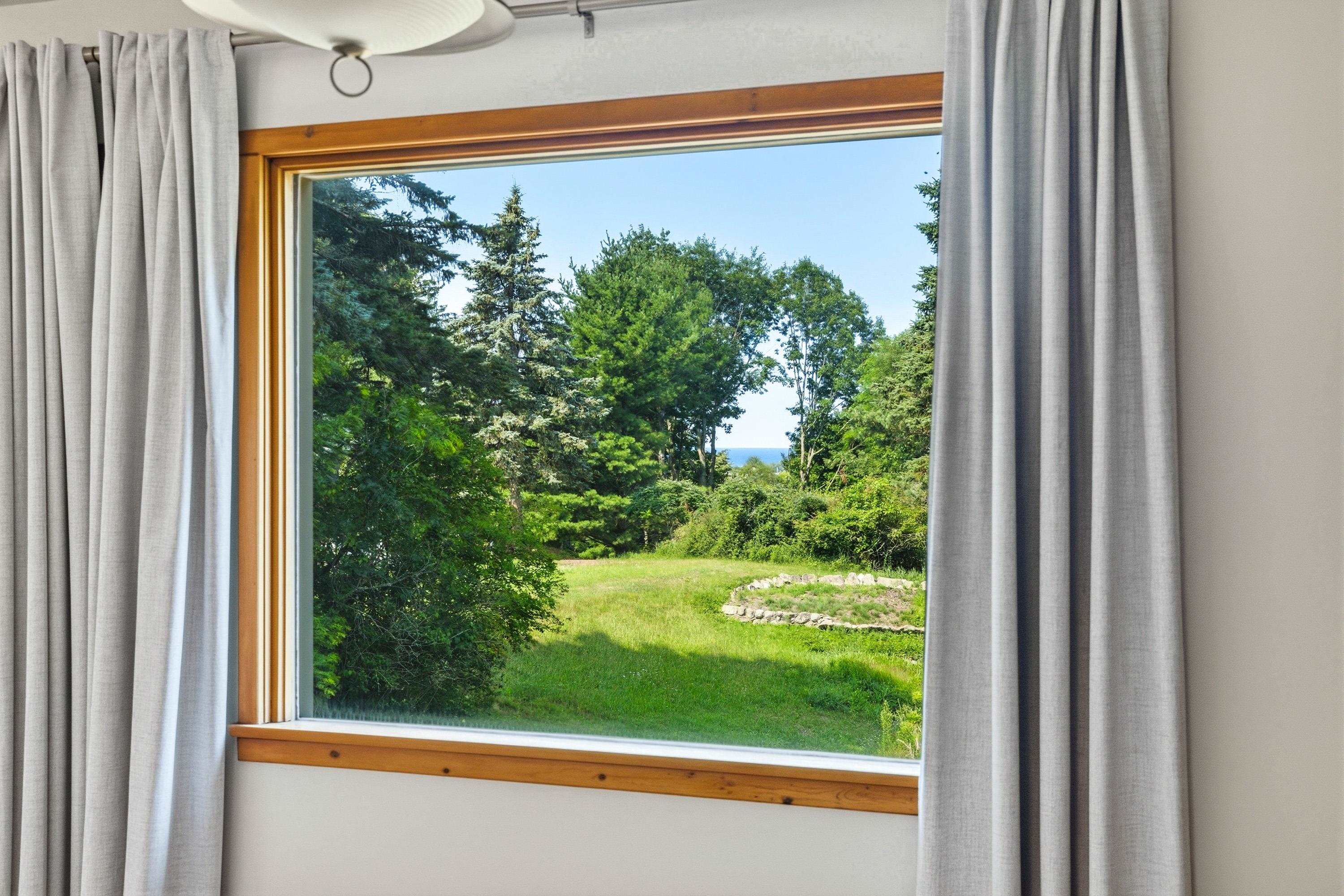 2nd image of 152 Sunset Dr, Frankfort, MI 49635 | MLS# 80071803
