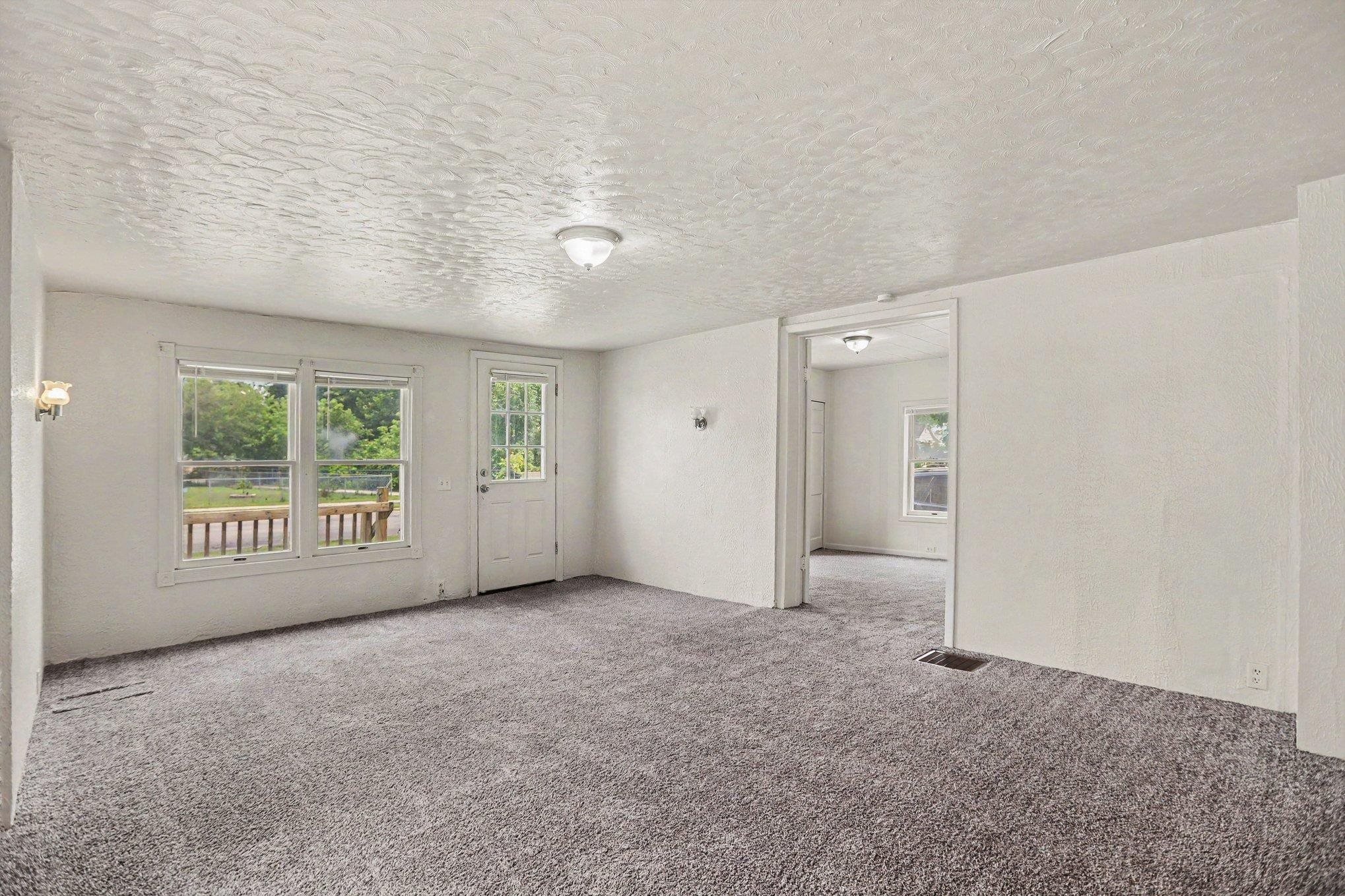 5th image of 725 N Lake St, Cadillac, MI 49601 | MLS# 80071815