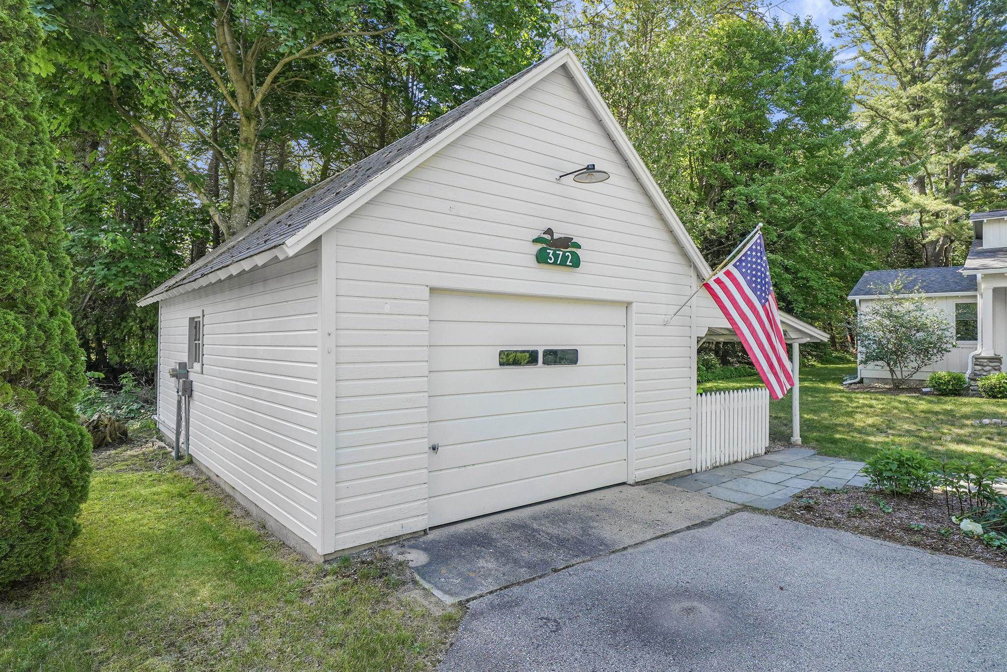 Photo 2 of Single Family Residence at 372 S Shore, Suttons Bay, MI 49682 | MLS# 80071818 |  | Sold on 2026-08-14
