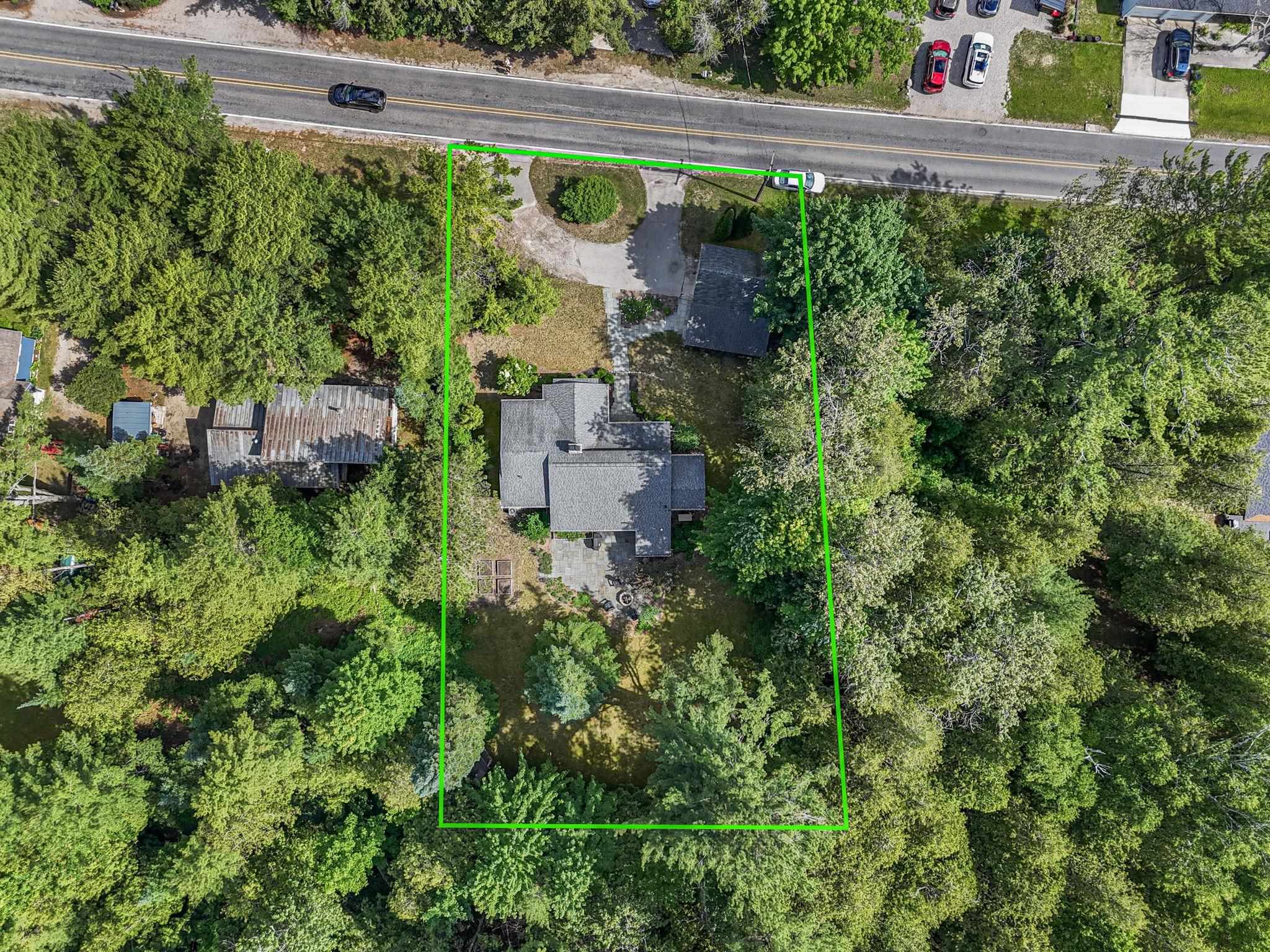 Photo 3 of Single Family Residence at 372 S Shore, Suttons Bay, MI 49682 | MLS# 80071818 |  | Sold on 2026-08-14