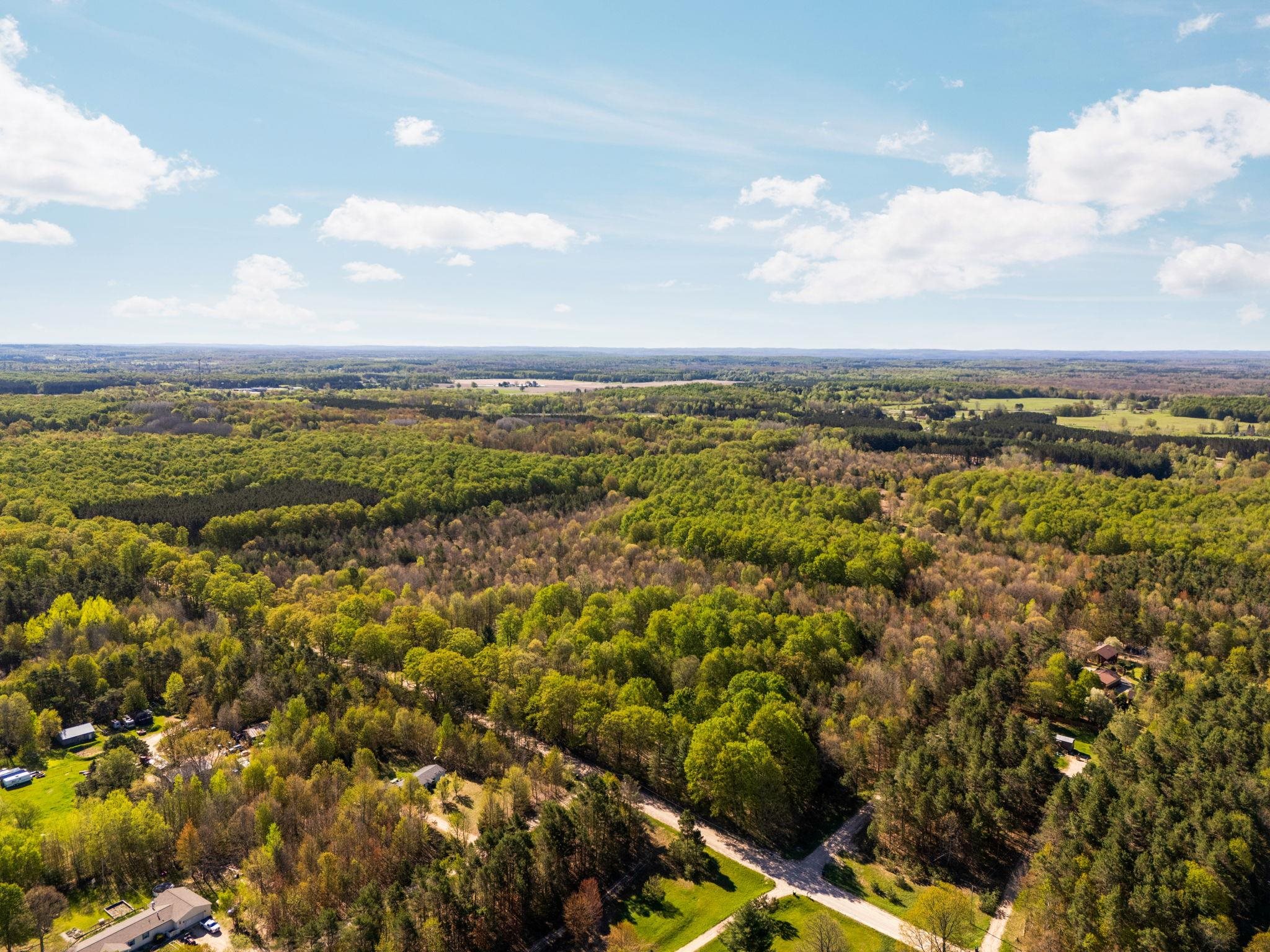 3rd image of 11886 Cedar Creek Rd, Fife Lake, MI 49633 | MLS# 80071831