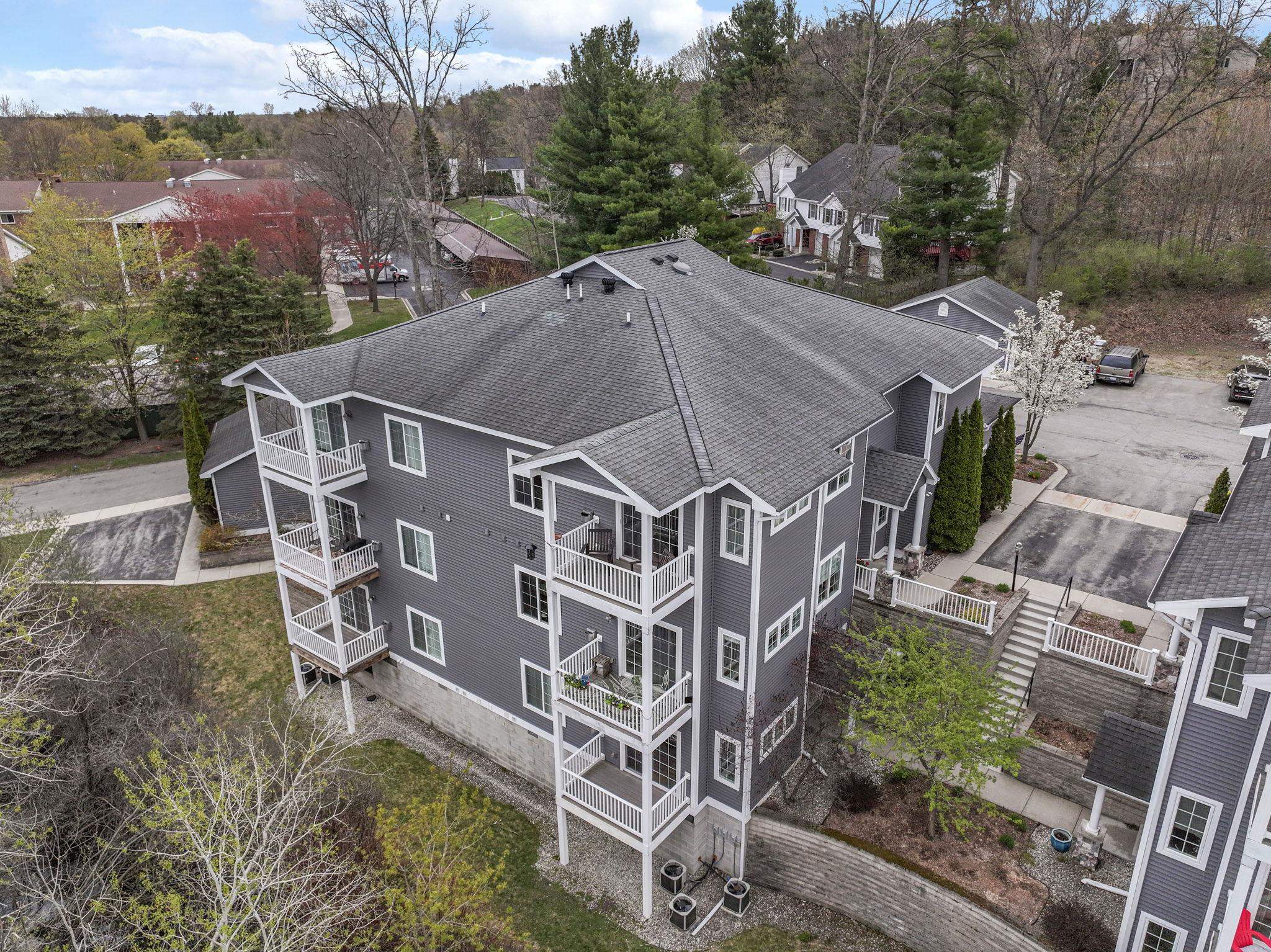 Photo 2 of Condo for sale at 1420 Forest Park Dr, Traverse City, MI 49684 | MLS# 78080071863 | Listing updated on 2026-10-04