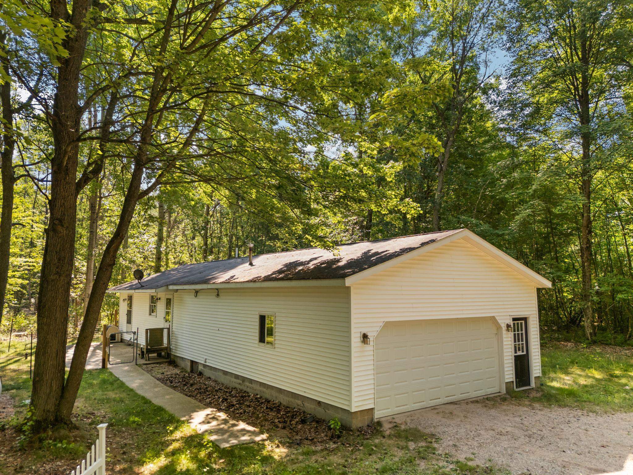 2nd image of 18150 Stronach Dam Rd, Wellston, MI 49689 | MLS# 80071866