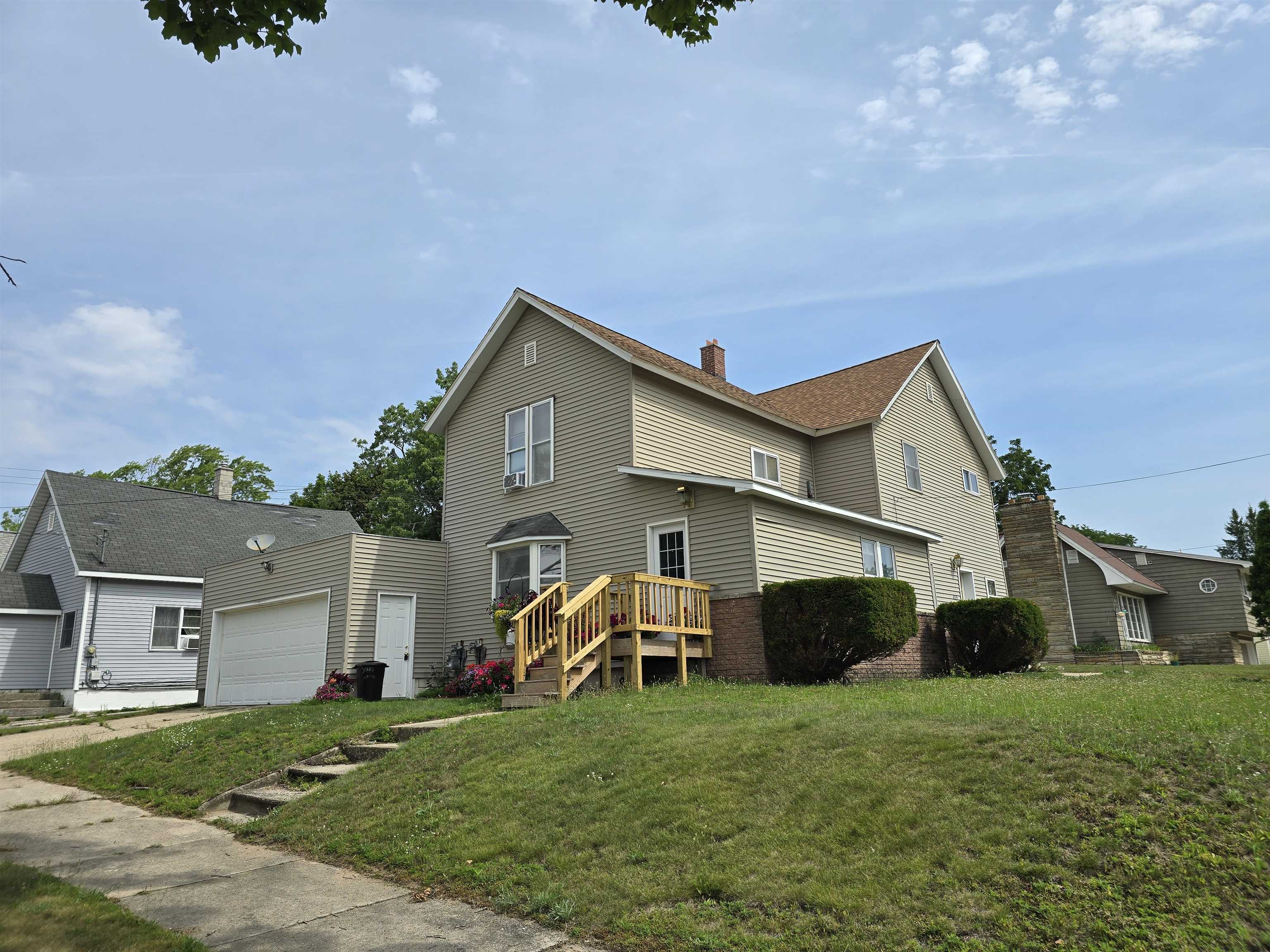 1st image of 615 Maple St, Cadillac, MI 49601 | MLS# 80071879