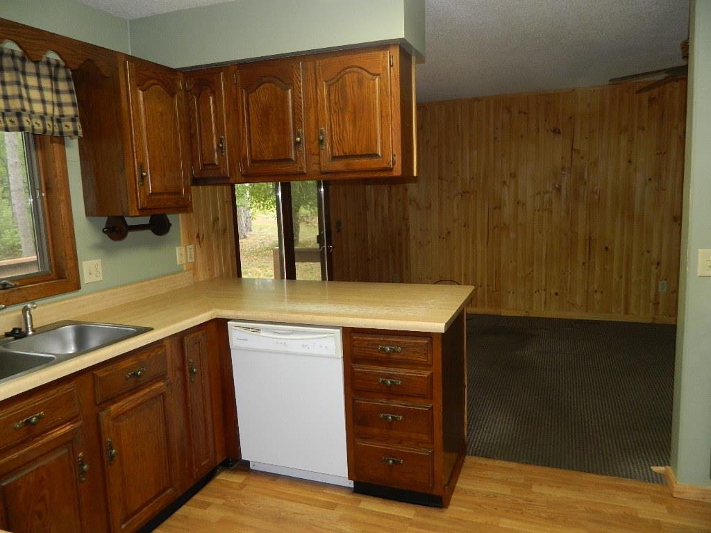 5th image of 19282 Us-10, Reed City, MI 49677 | MLS# 80071891