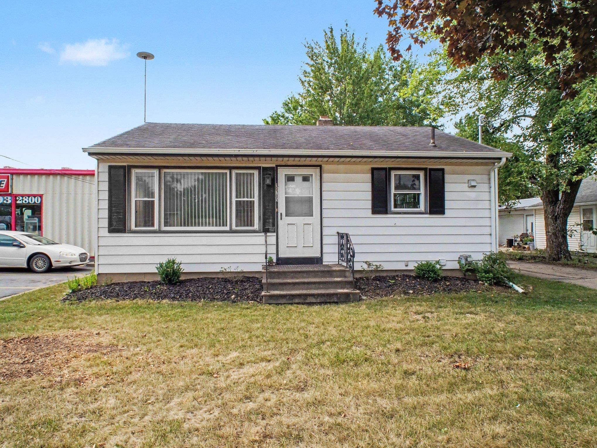 1st image of 10705 E Second St, Fowler, MI 48835 | MLS# 80071942