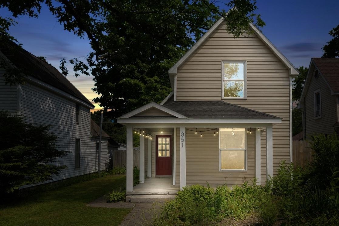 2nd image of 851 E Eighth St, Traverse City, MI 49686 | MLS# 80071951