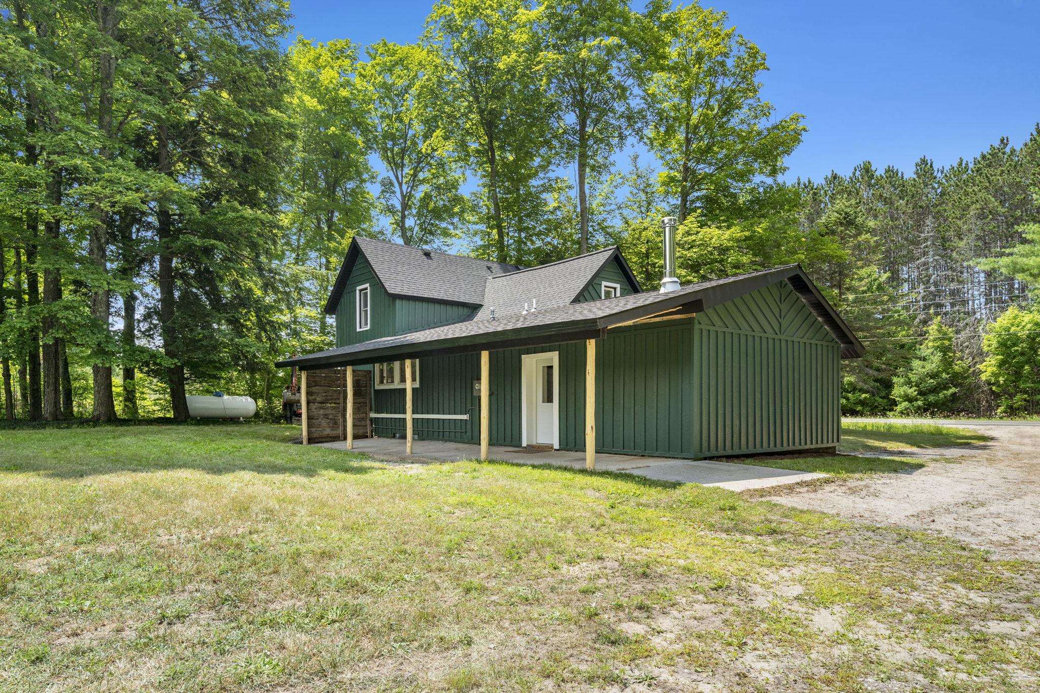 2nd image of 15049 Healy Lake Rd, Bear Lake, MI 49614 | MLS# 80071973
